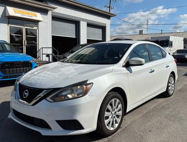 Nissan Sentra 2018 - Thumbnail 1