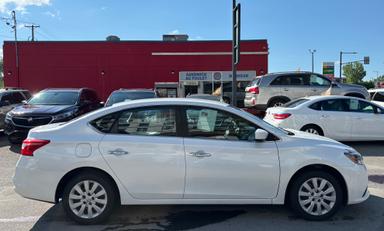 Nissan Sentra 2018 - Thumbnail 7