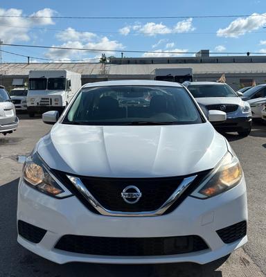 Nissan Sentra 2018 - Thumbnail 9