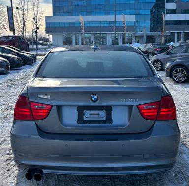 Bmw 3 Series 2010 - Thumbnail 5