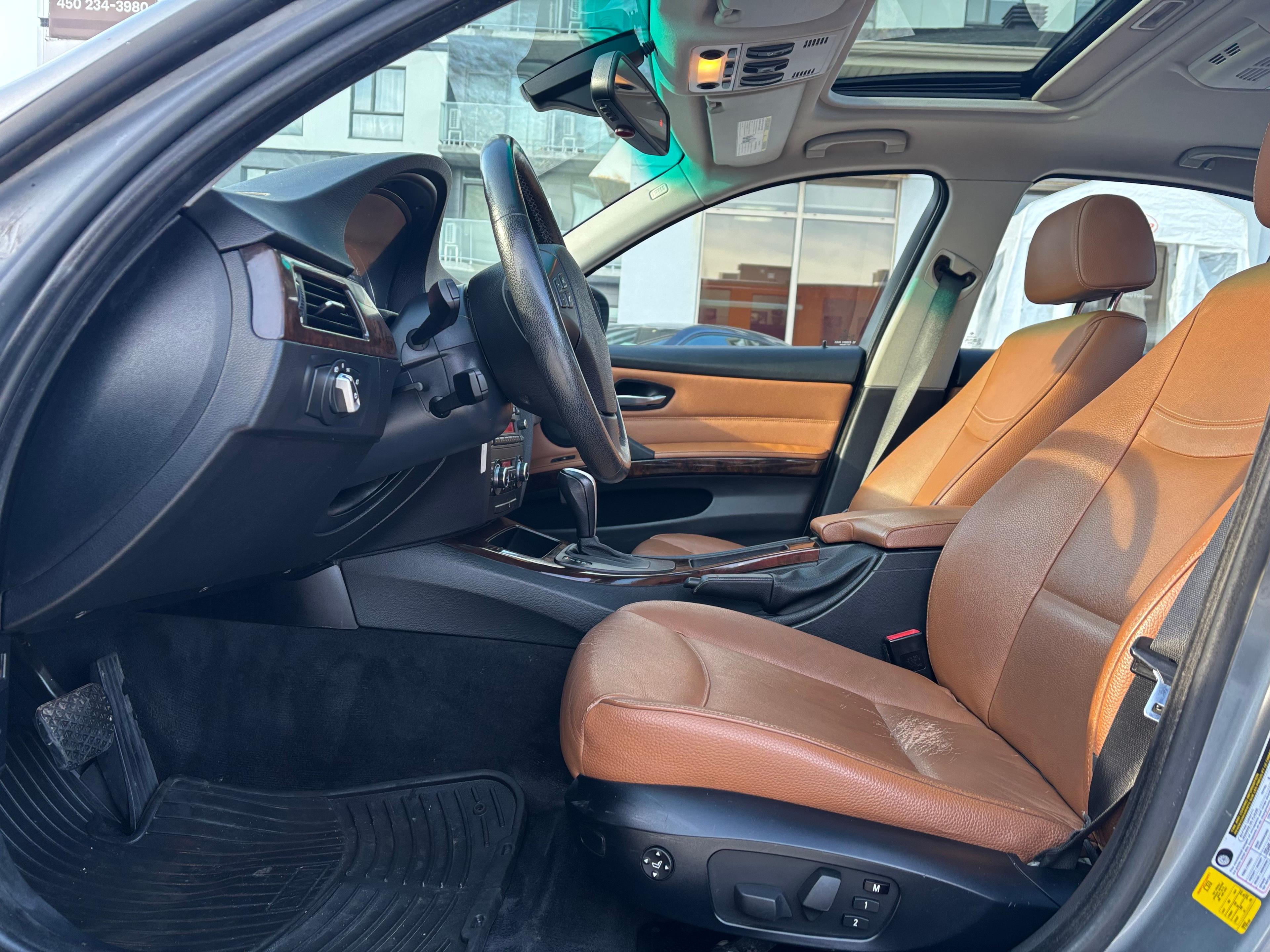 Bmw 3 Series 2010 - Image 12