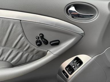 Mercedes-Benz CLK 350 2006 - Thumbnail 11