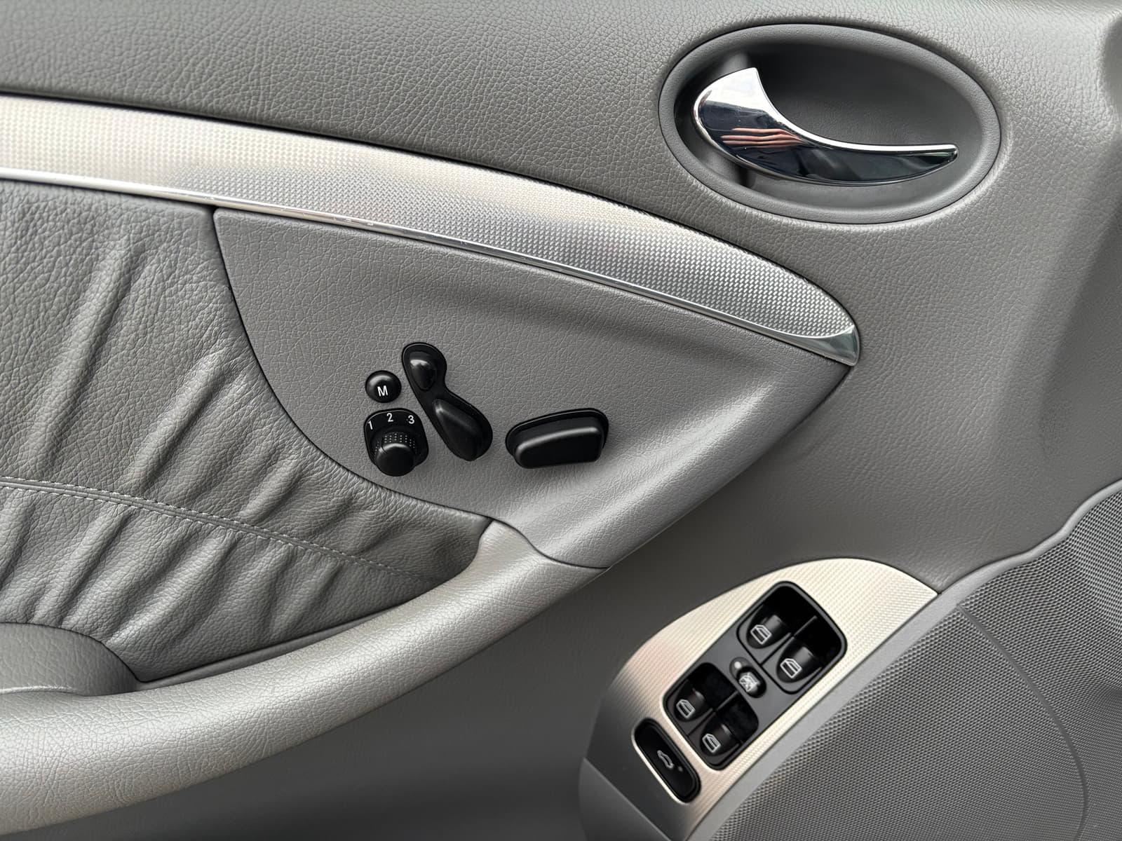 Mercedes-Benz CLK 350 2006 - Image 11