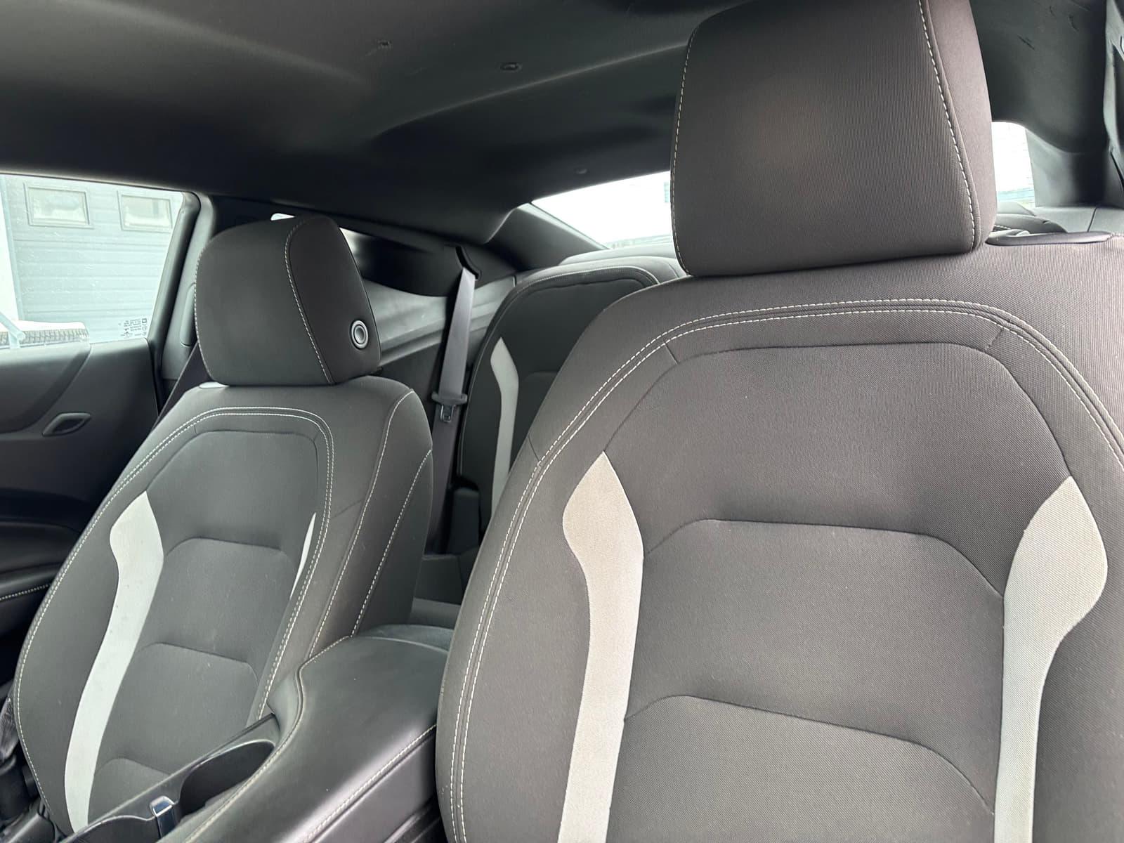 Chevrolet Camaro 2017 - Image 12