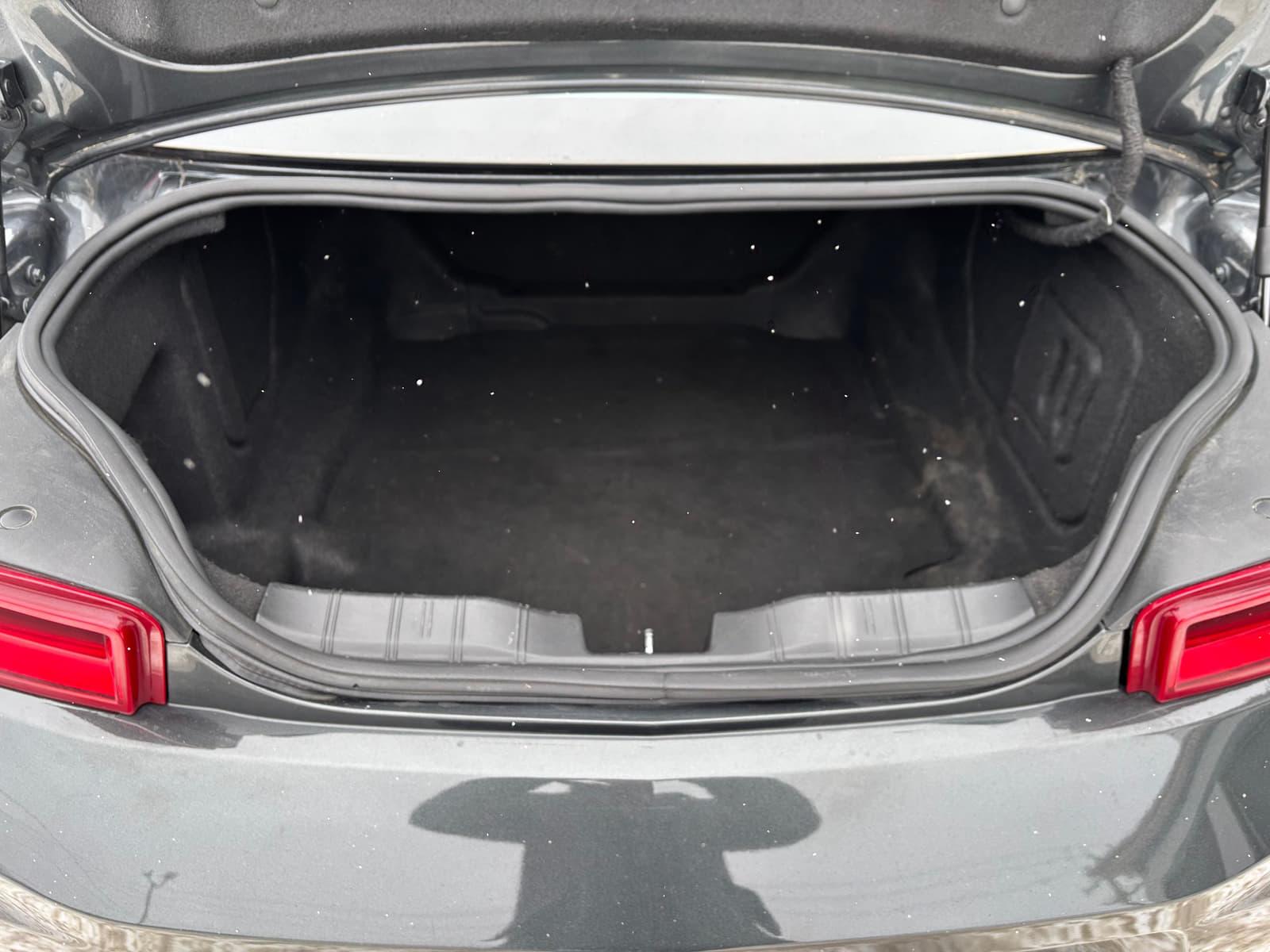 Chevrolet Camaro 2017 - Image 19