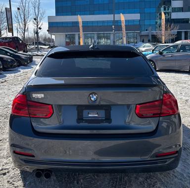 Bmw 330i 2018 - Thumbnail 5