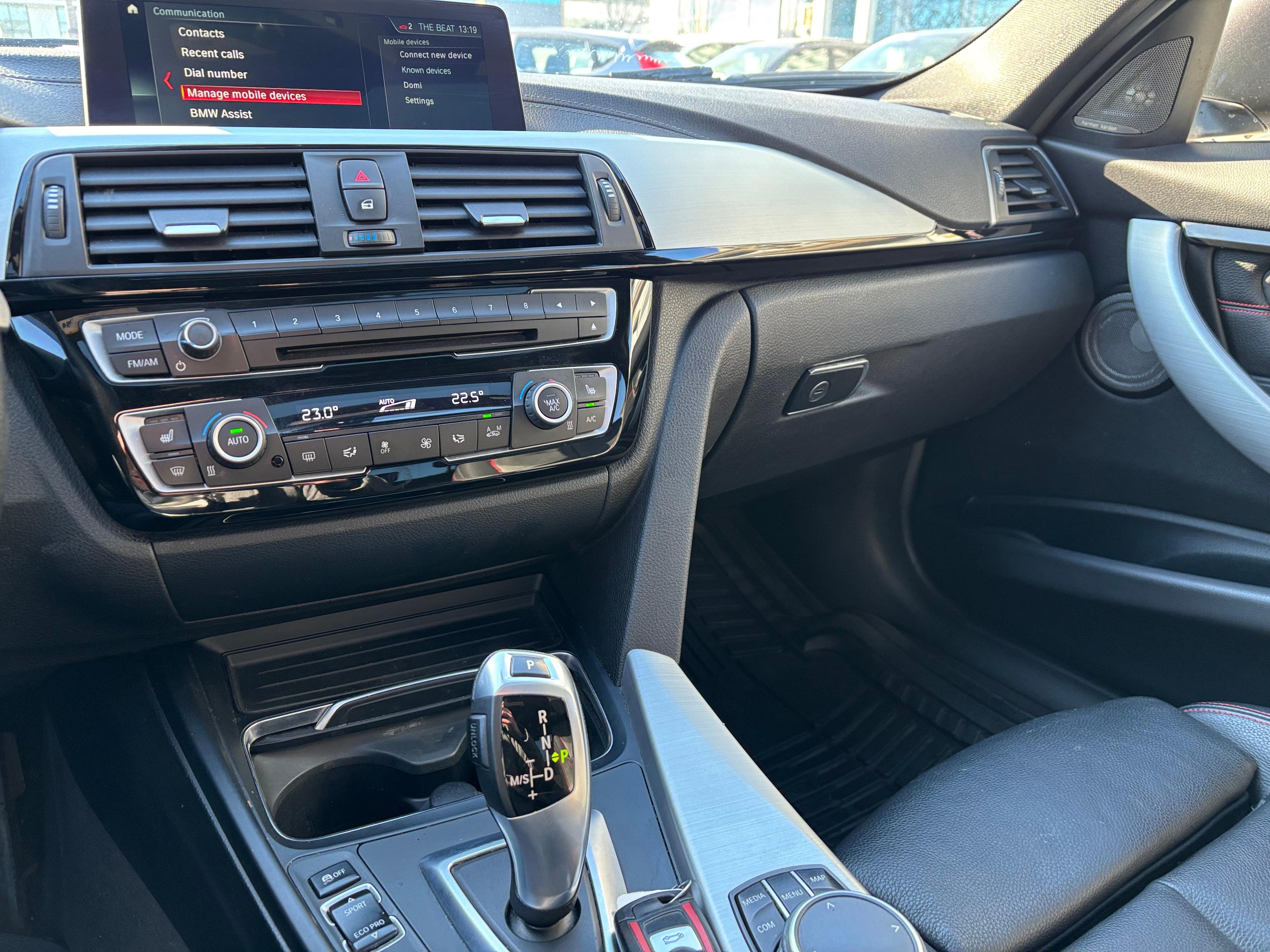 Bmw 330i 2018 - Image 17