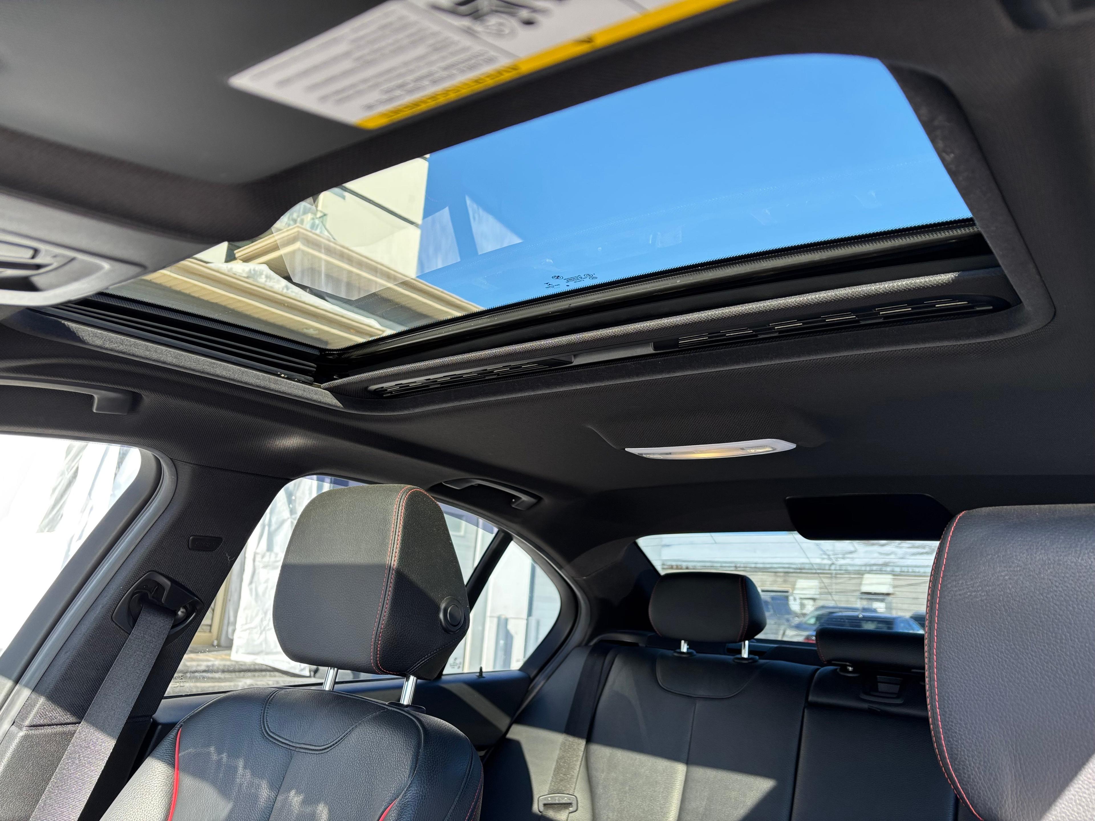 Bmw 330i 2018 - Image 20