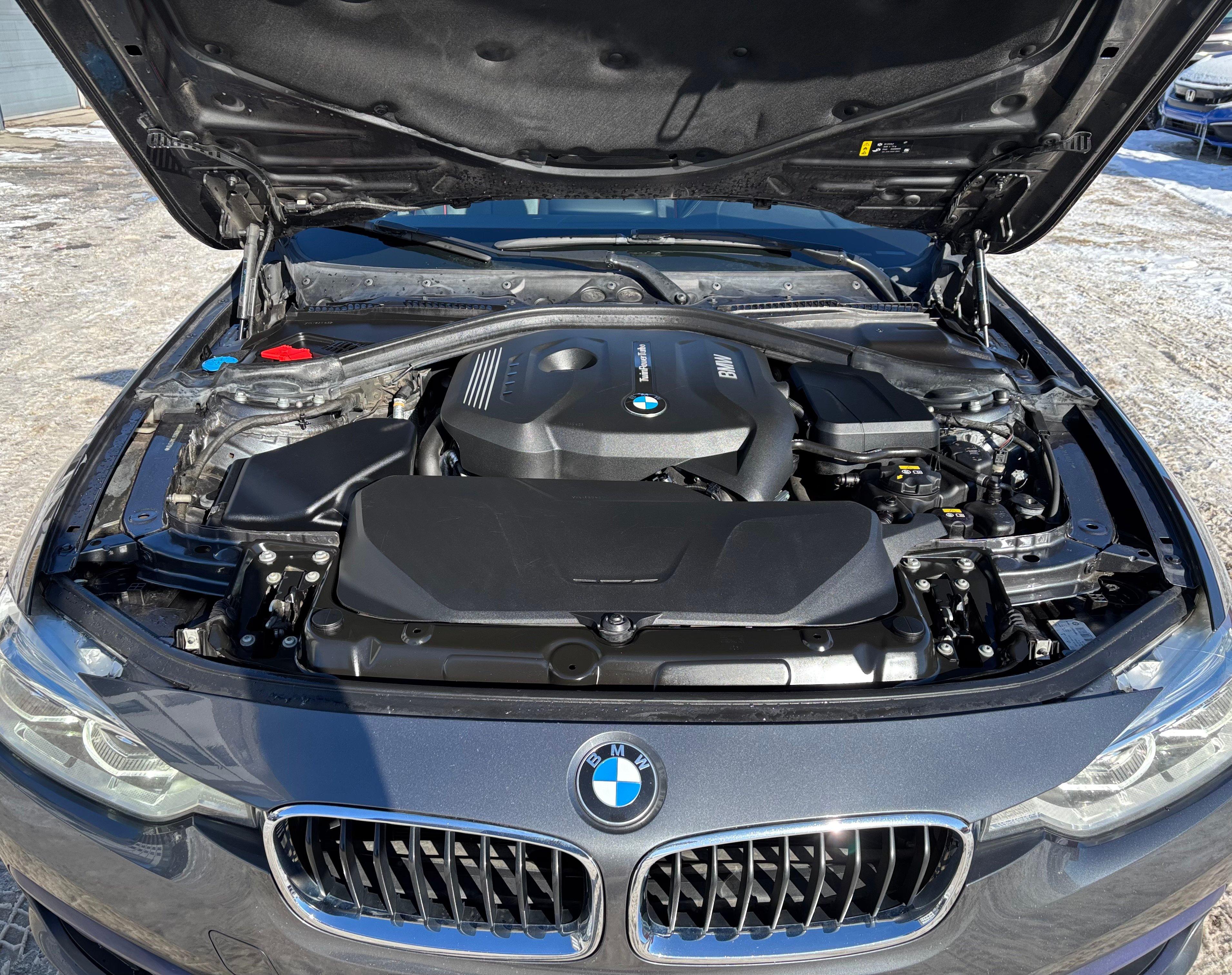 Bmw 330i 2018 - Image 25