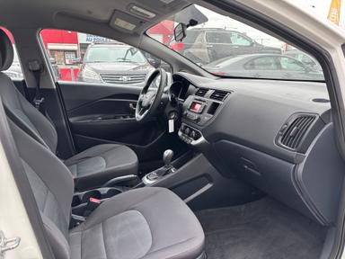 Kia Rio 2015 - Thumbnail 15