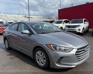 Hyundai Elantra Sedan 2017 - Thumbnail 8