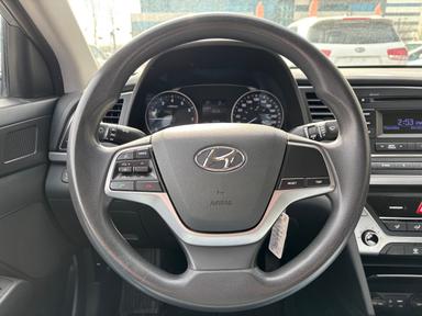 Hyundai Elantra Sedan 2017 - Thumbnail 13