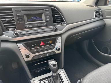 Hyundai Elantra Sedan 2017 - Thumbnail 14