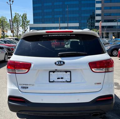 Kia Sorento 2016 - Thumbnail 5