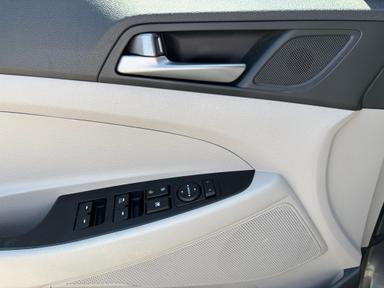 Hyundai Tucson 2017 - Thumbnail 10