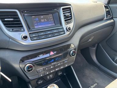 Hyundai Tucson 2017 - Thumbnail 14