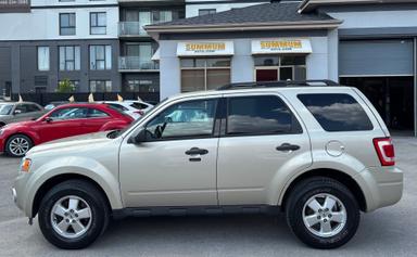 Ford Escape 2011 - Thumbnail 3