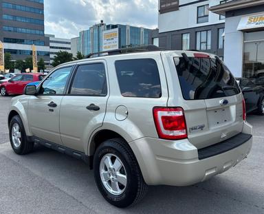 Ford Escape 2011 - Thumbnail 4
