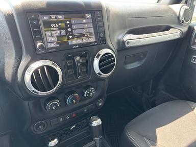 Jeep Wrangler 2016 - Thumbnail 17