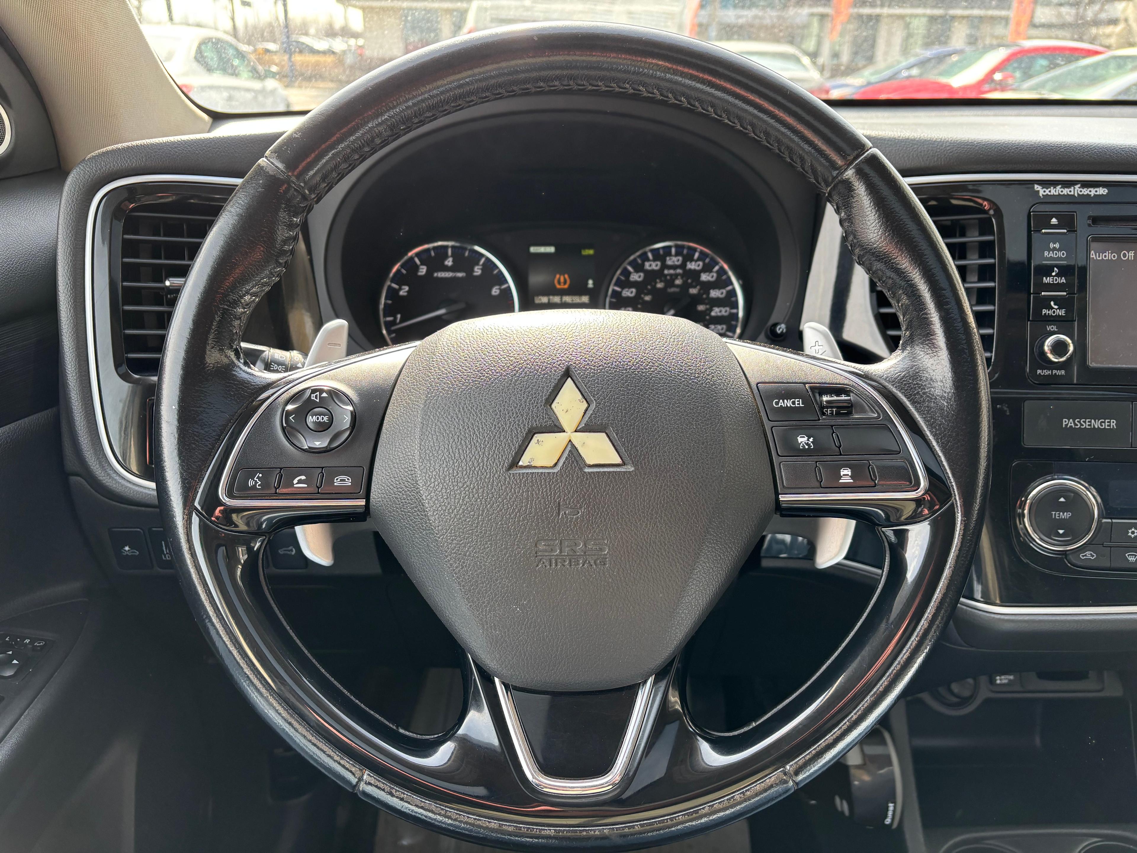 Mitsubishi Outlander 2016 - Image 16