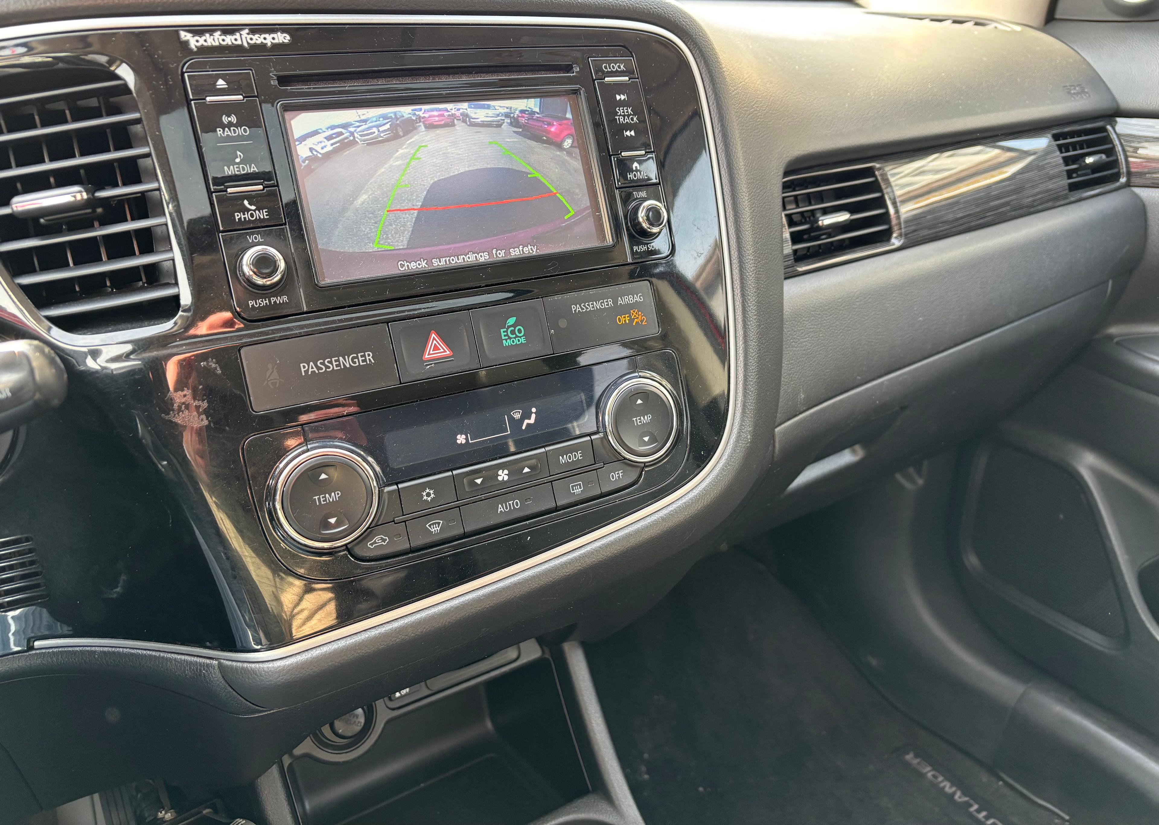 Mitsubishi Outlander 2016 - Image 17