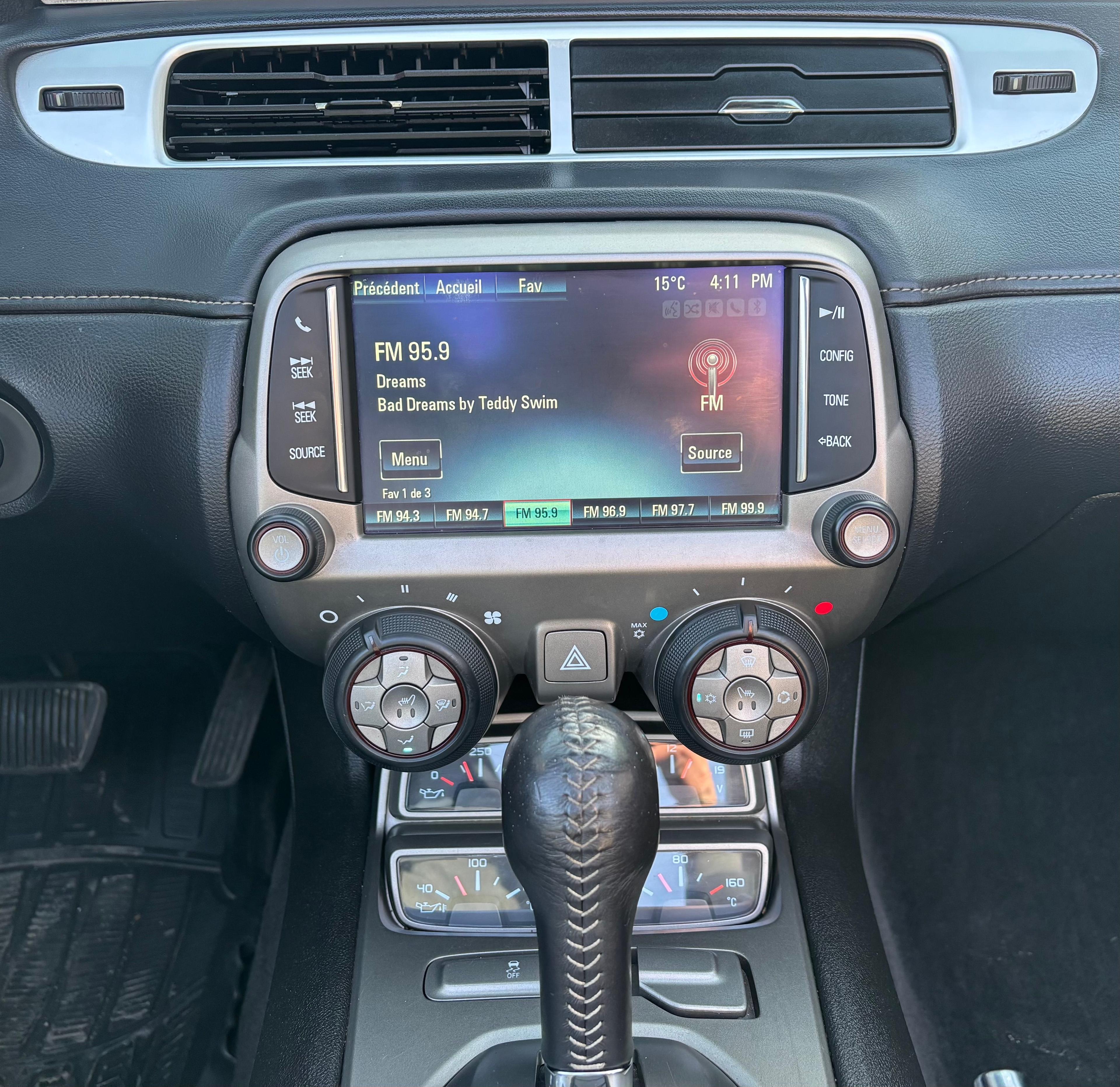 Chevrolet Camaro 2015 - Image 26