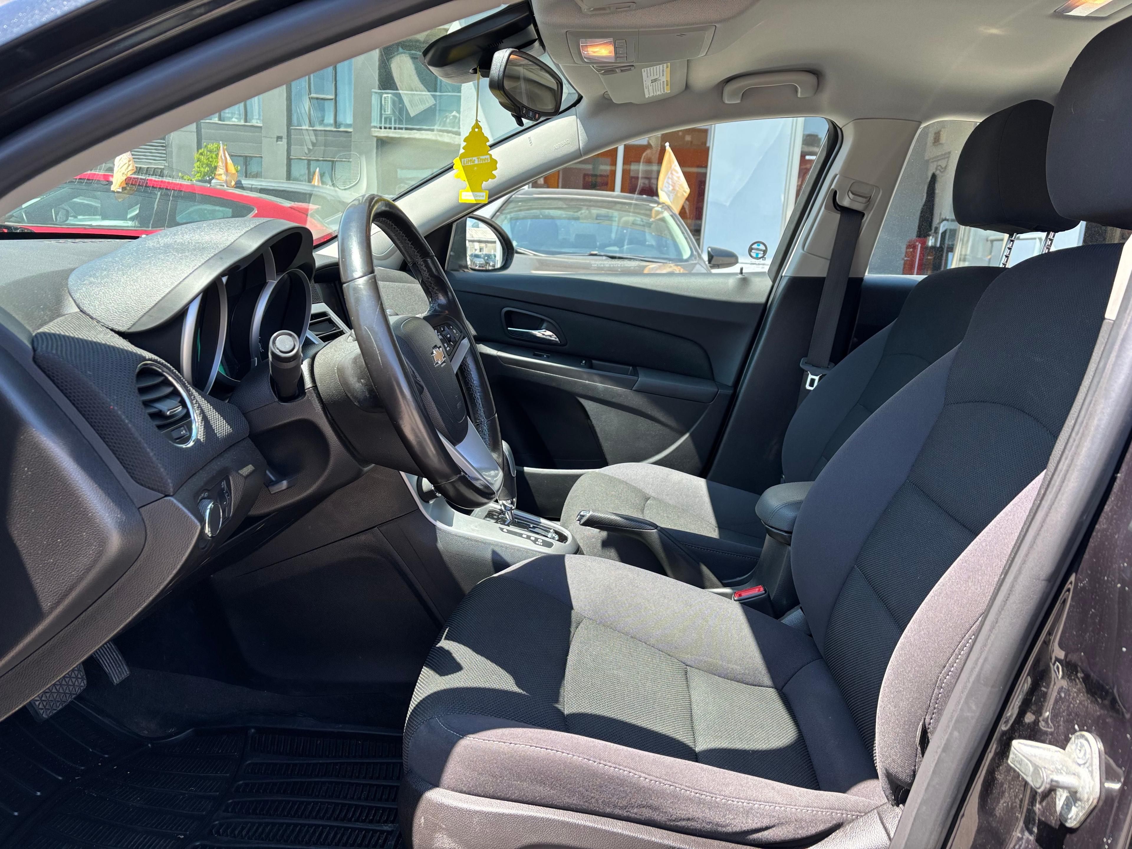 Chevrolet Cruze 2015 - Image 12