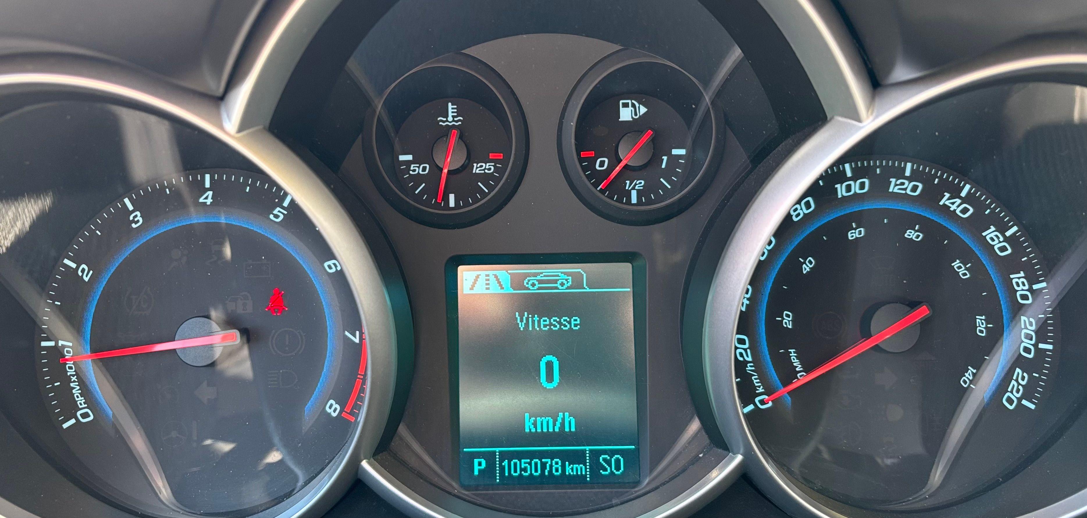 Chevrolet Cruze 2015 - Image 13