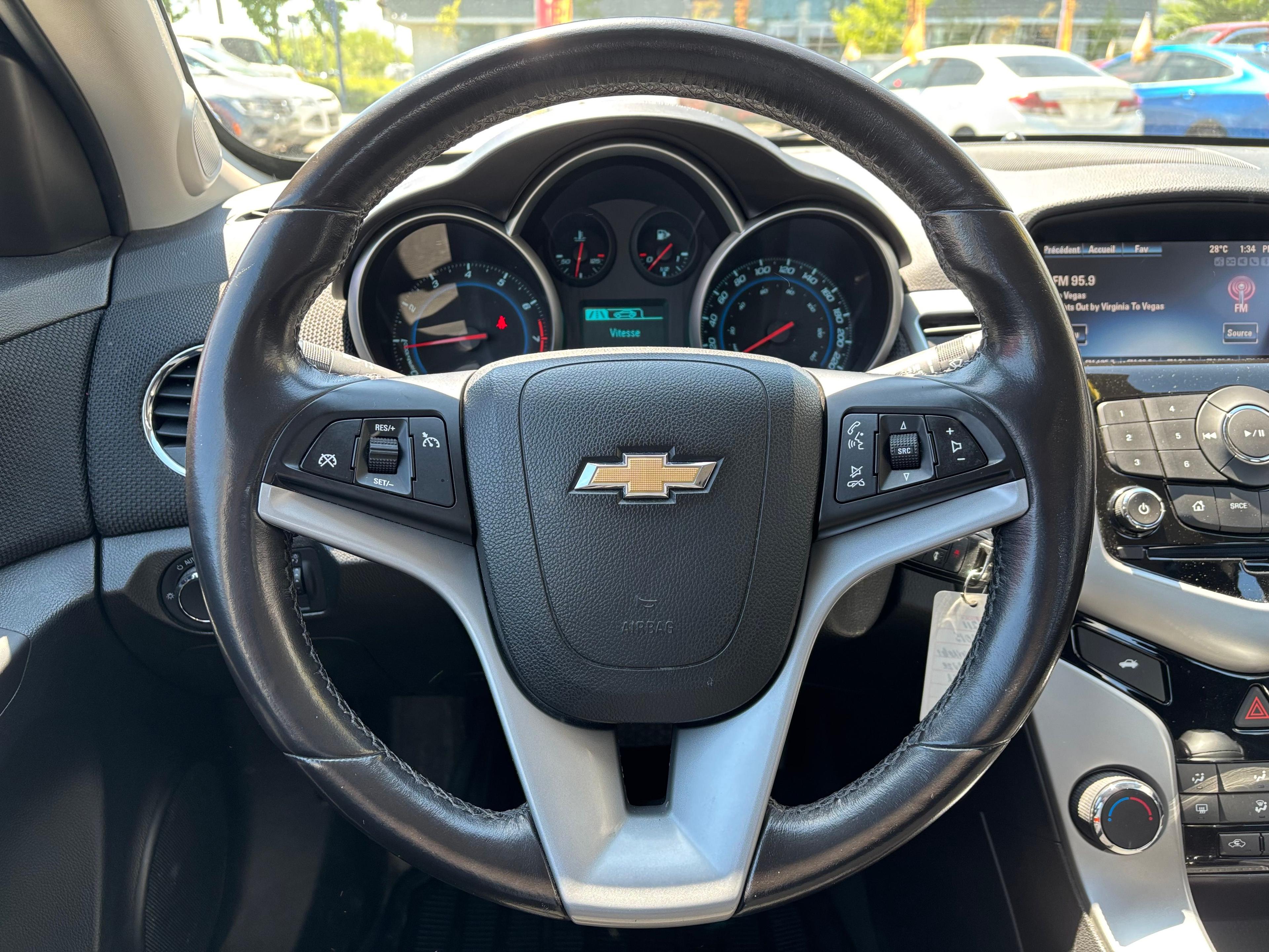 Chevrolet Cruze 2015 - Image 14