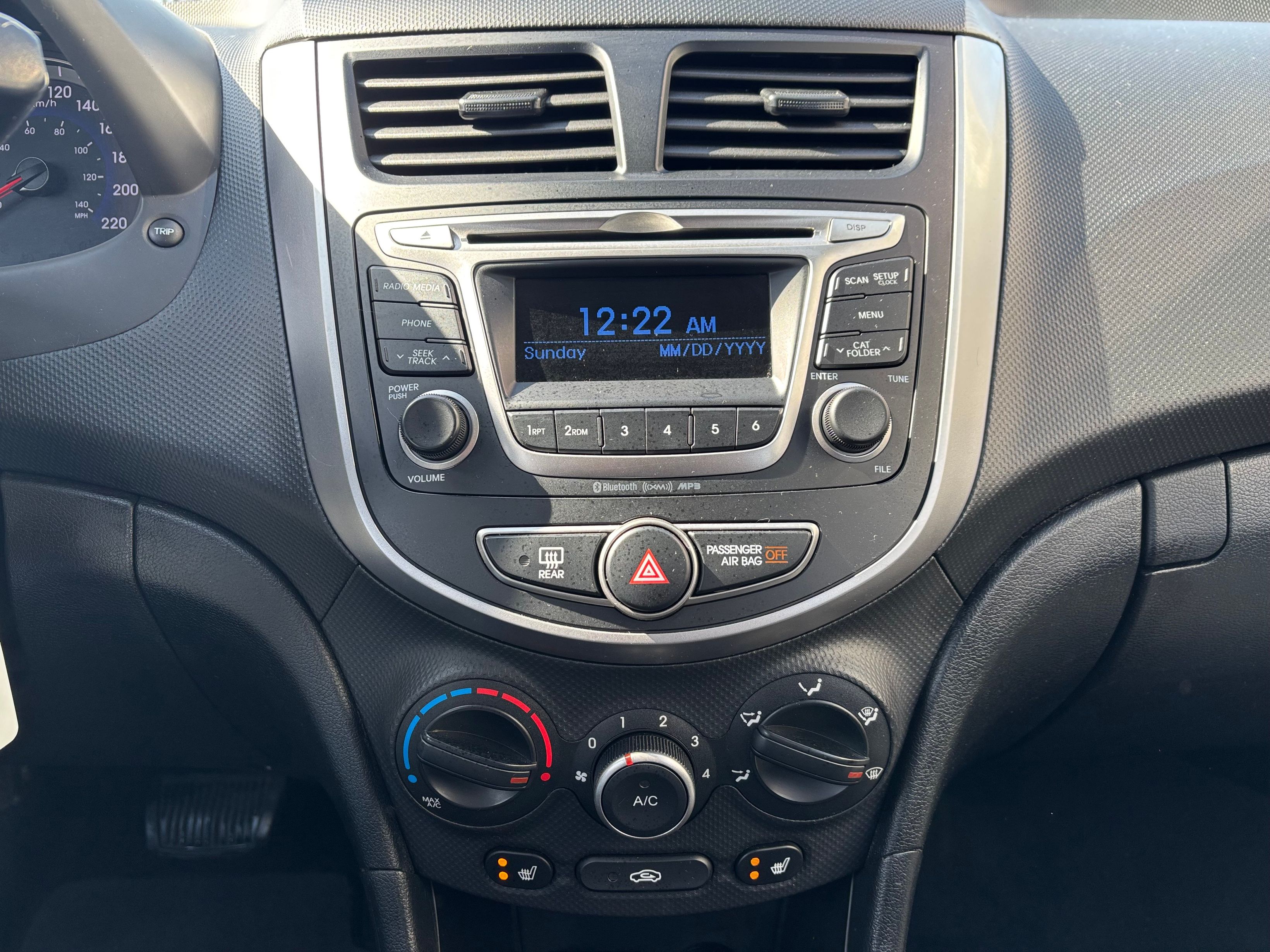 Hyundai Accent 2016 - Thumbnail 15