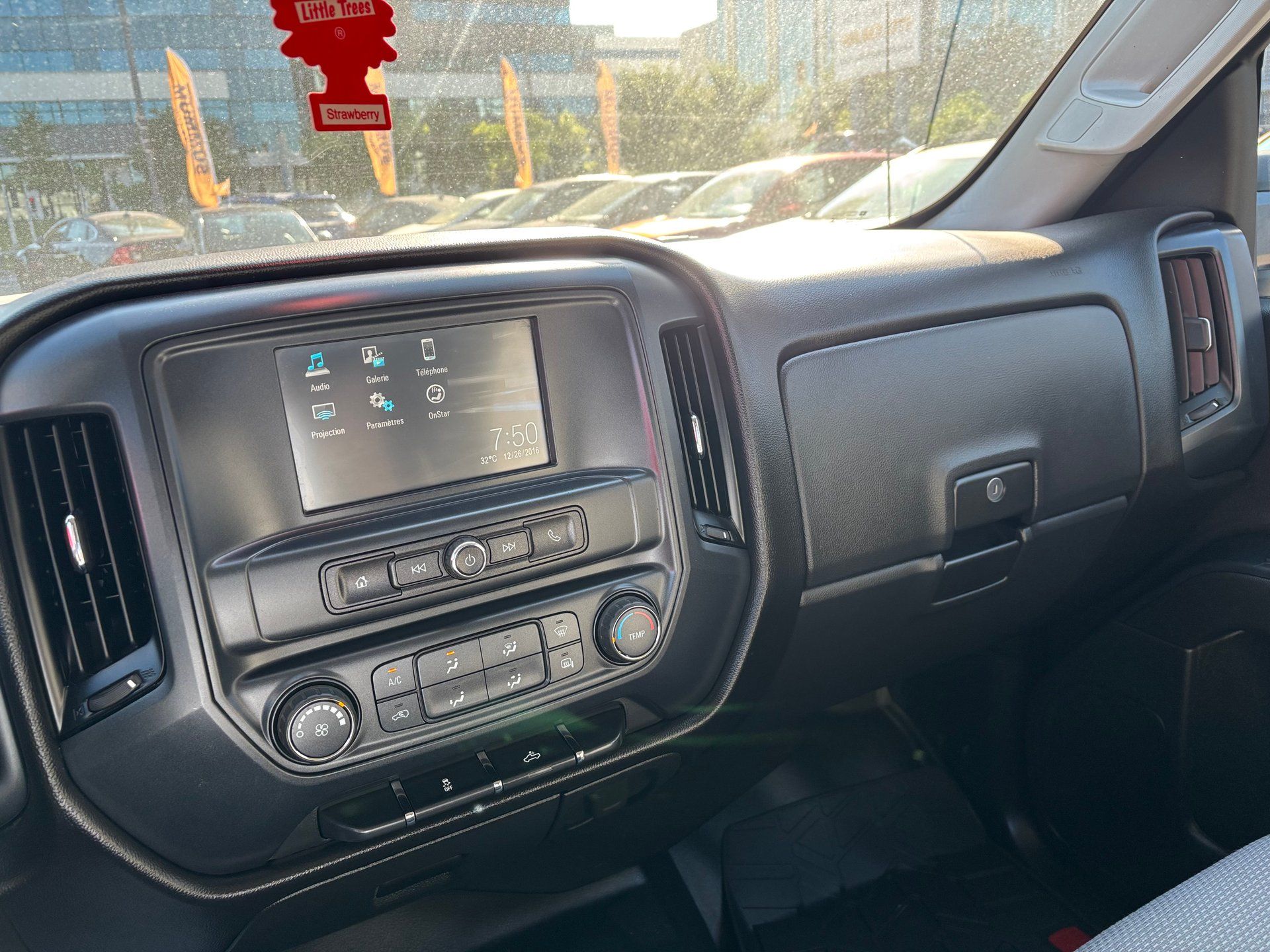 GMC Sierra 2500HD 2017 - Thumbnail 18