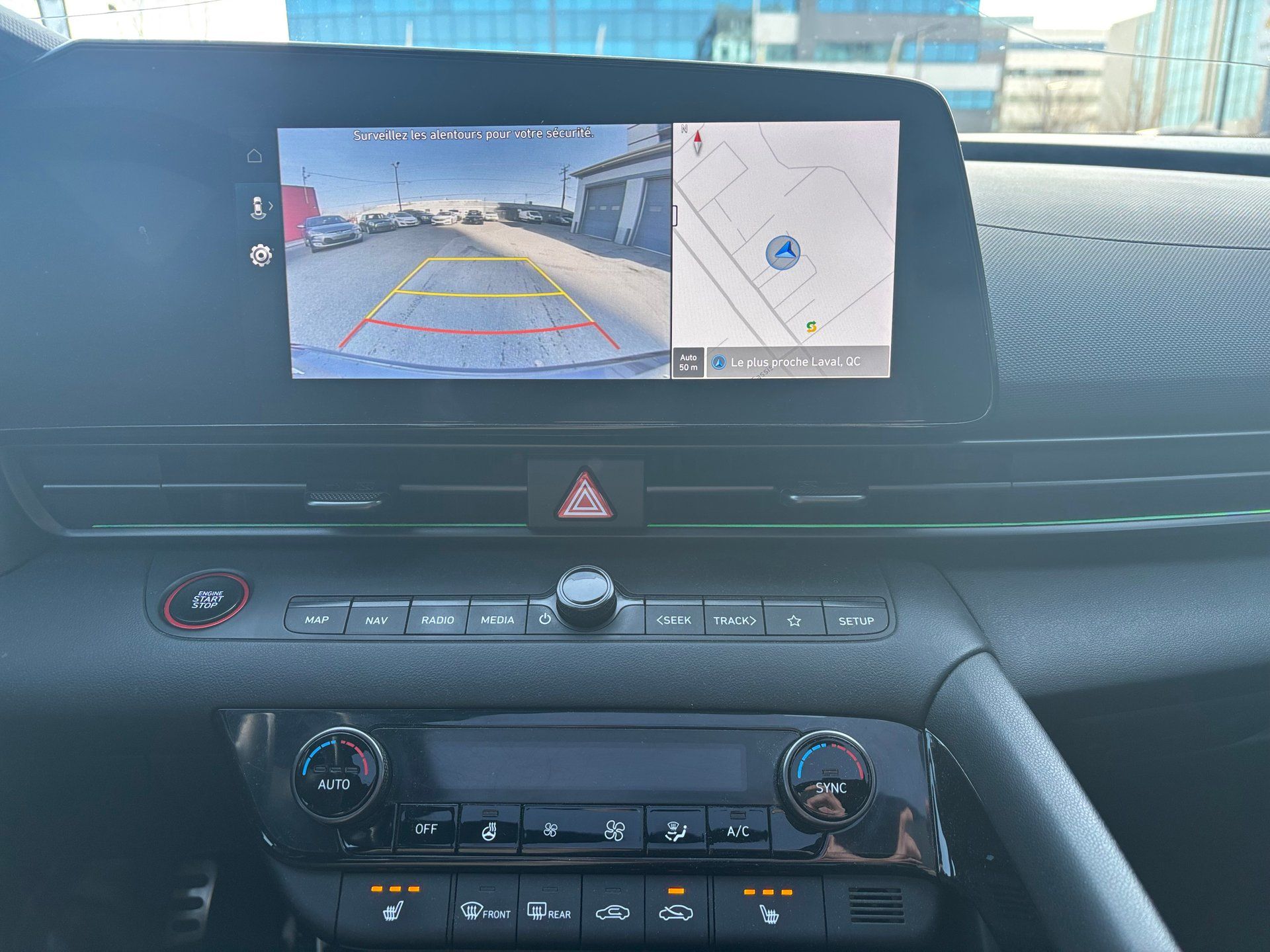 Hyundai Elantra 2024 - Thumbnail 18