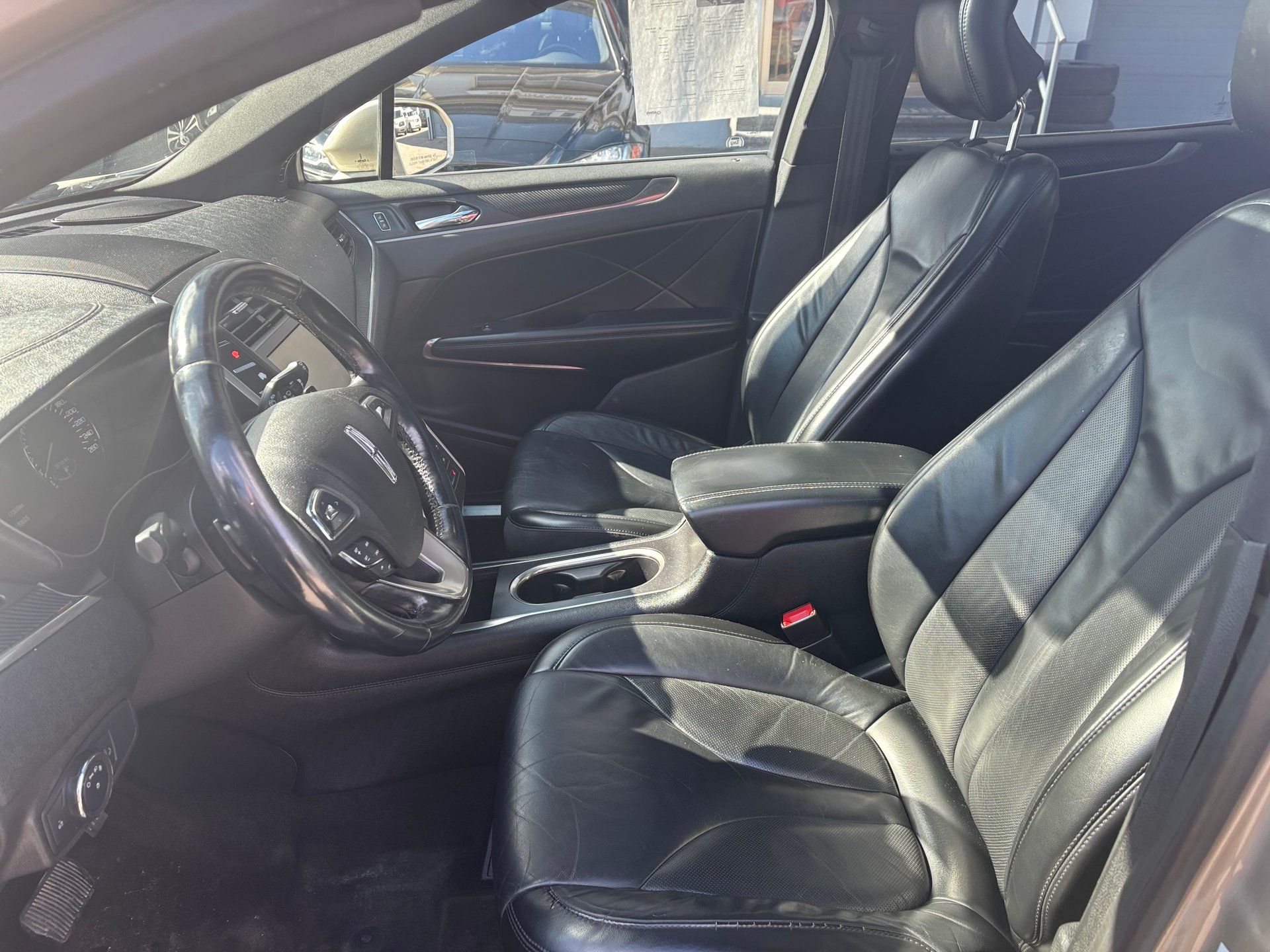 Lincoln MKC 2015 - Image 14