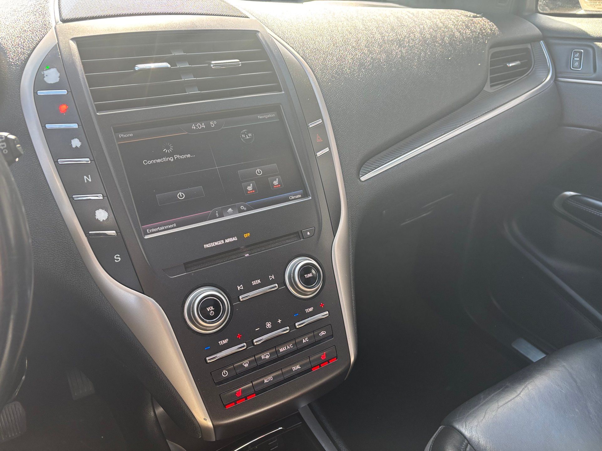 Lincoln MKC 2015 - Image 17