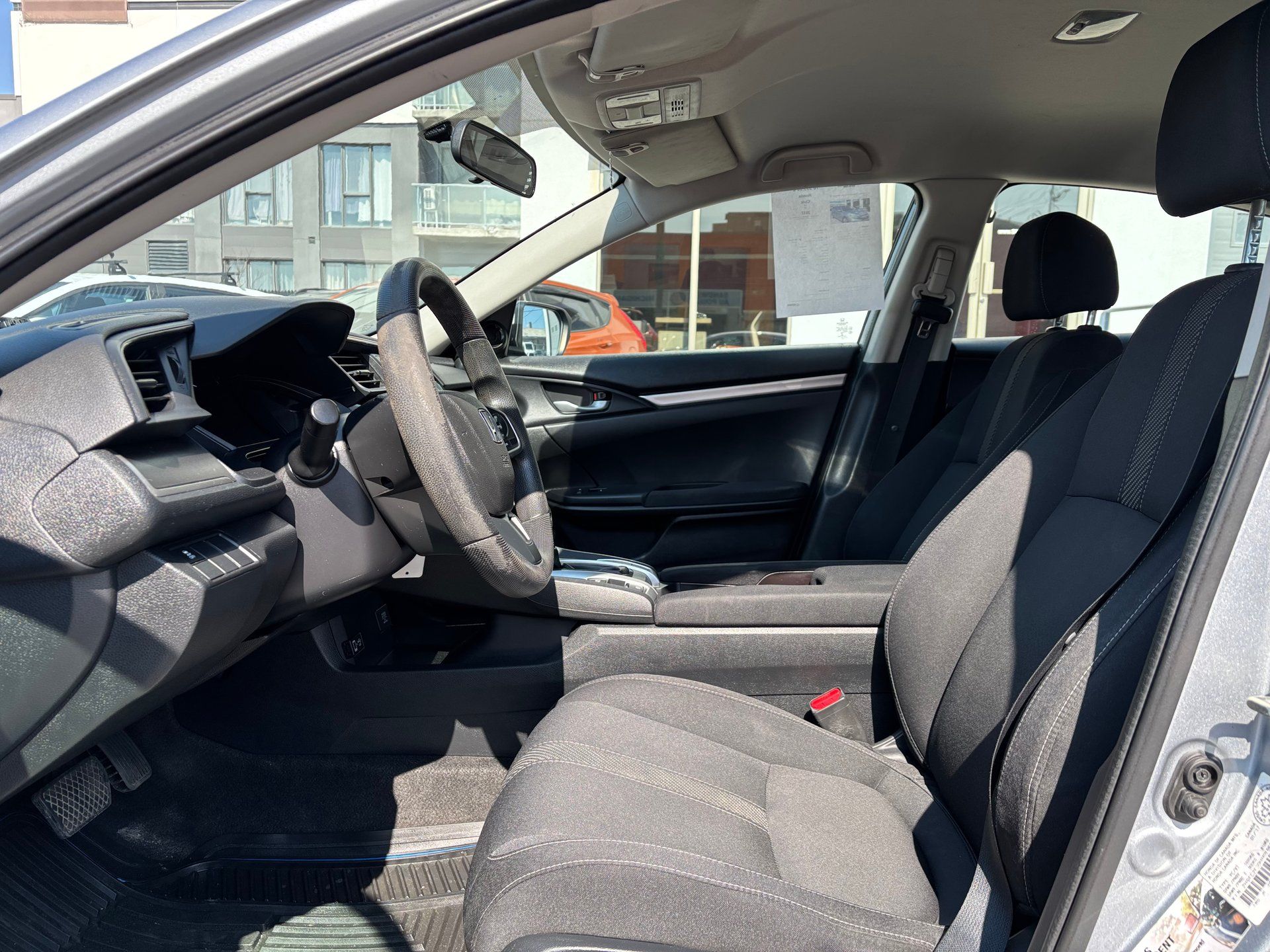 Honda Civic 2017 - Image 12