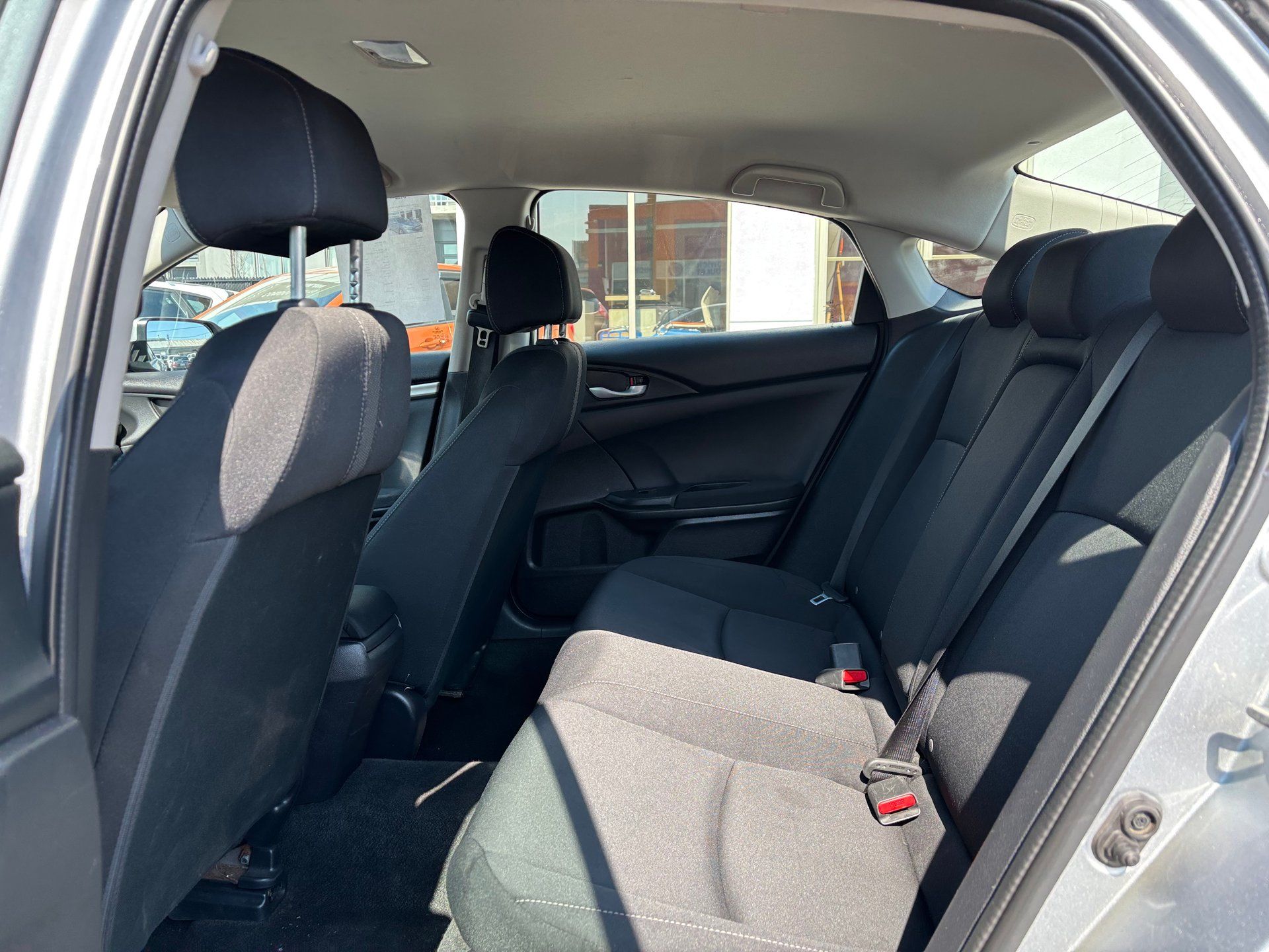 Honda Civic 2017 - Image 19