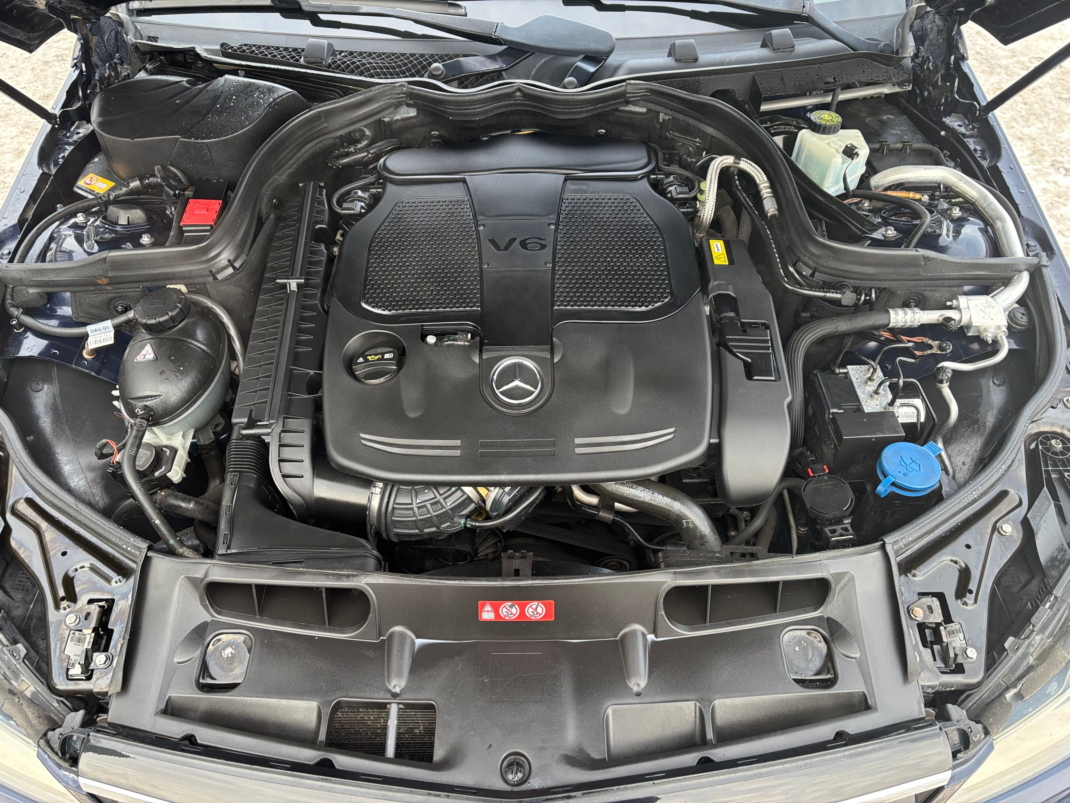 Mercedes-Benz C 300 2014 - Image 21