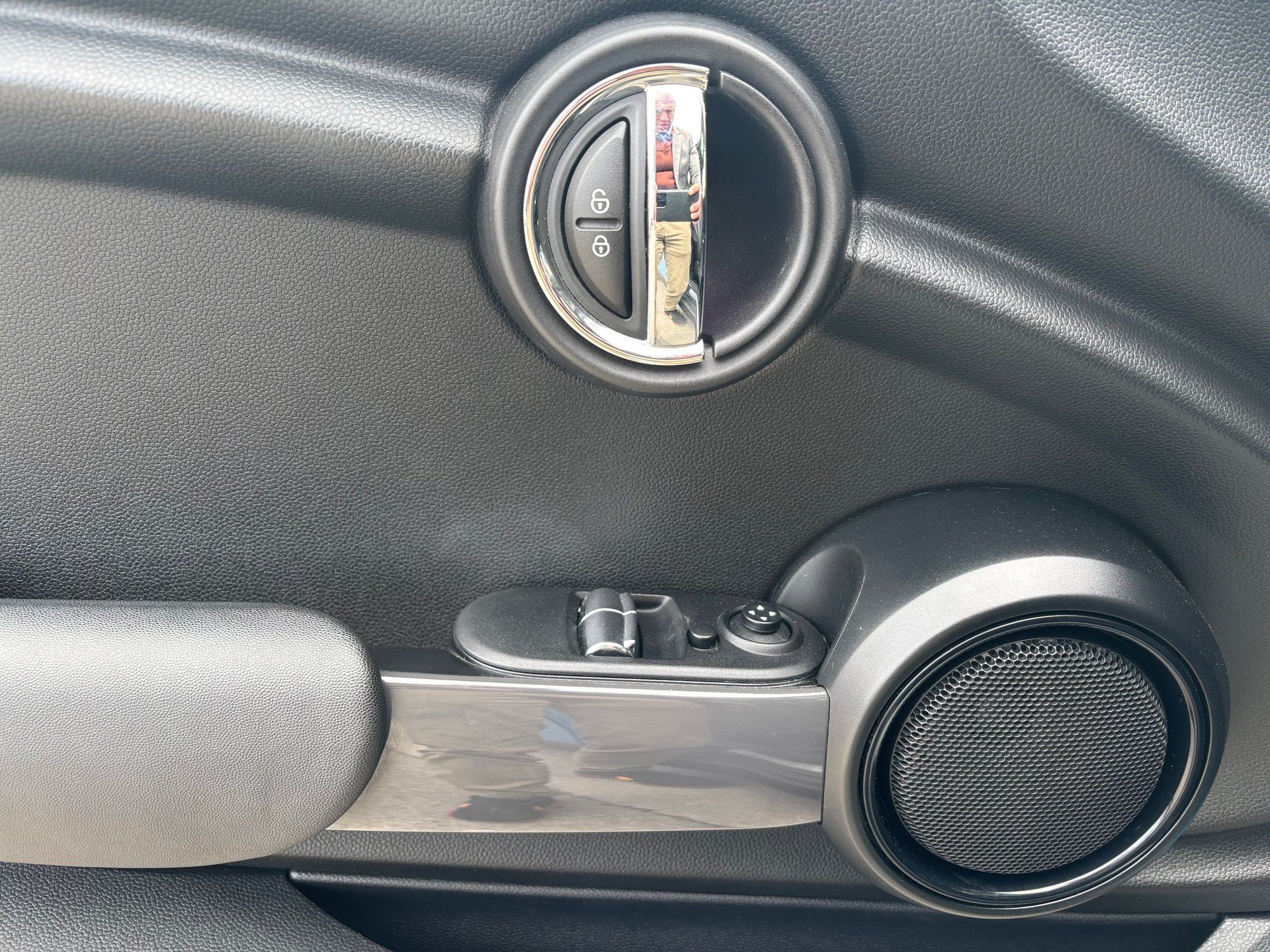 Mini Cooper 2015 - Image 12