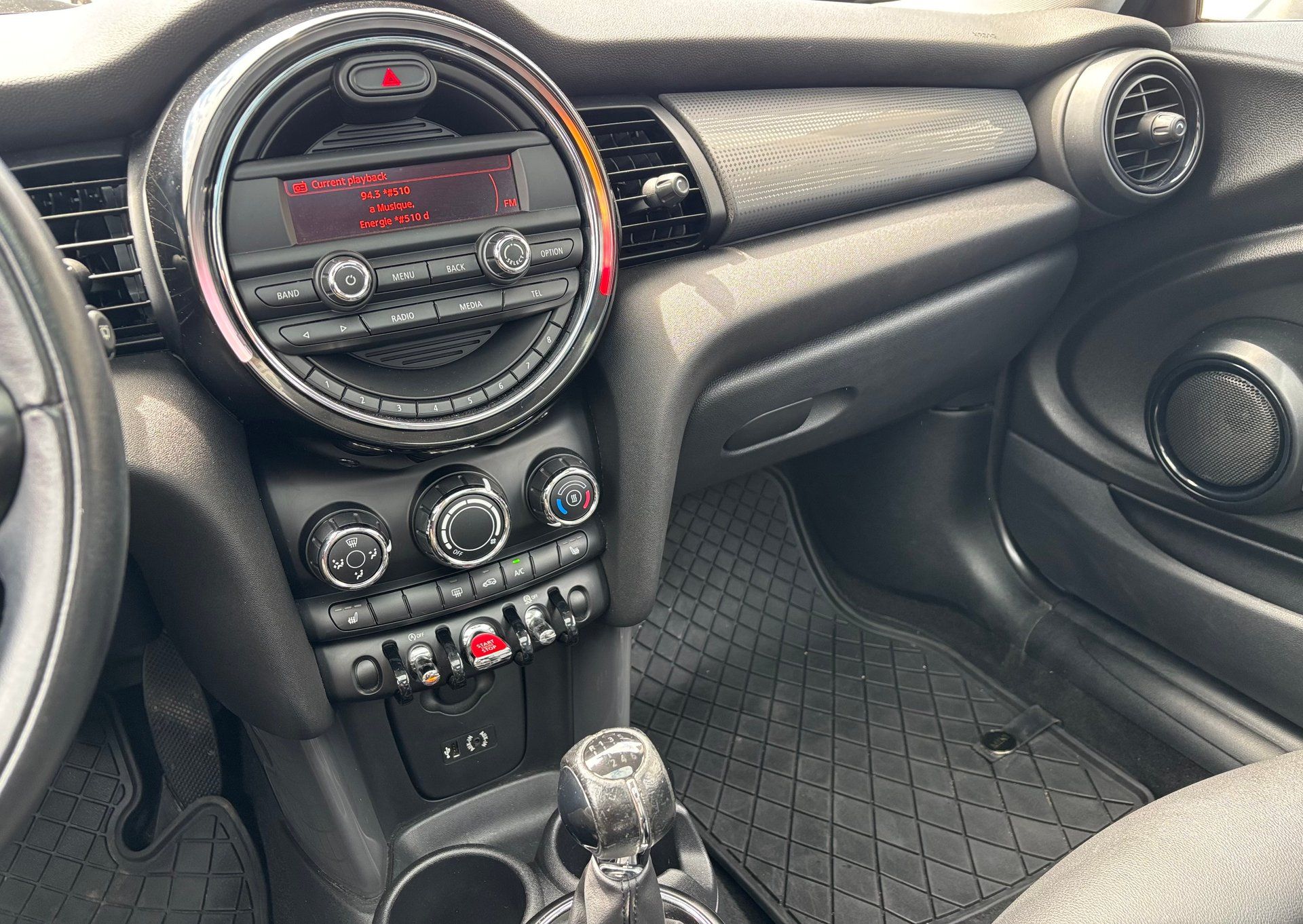 Mini Cooper 2015 - Image 19