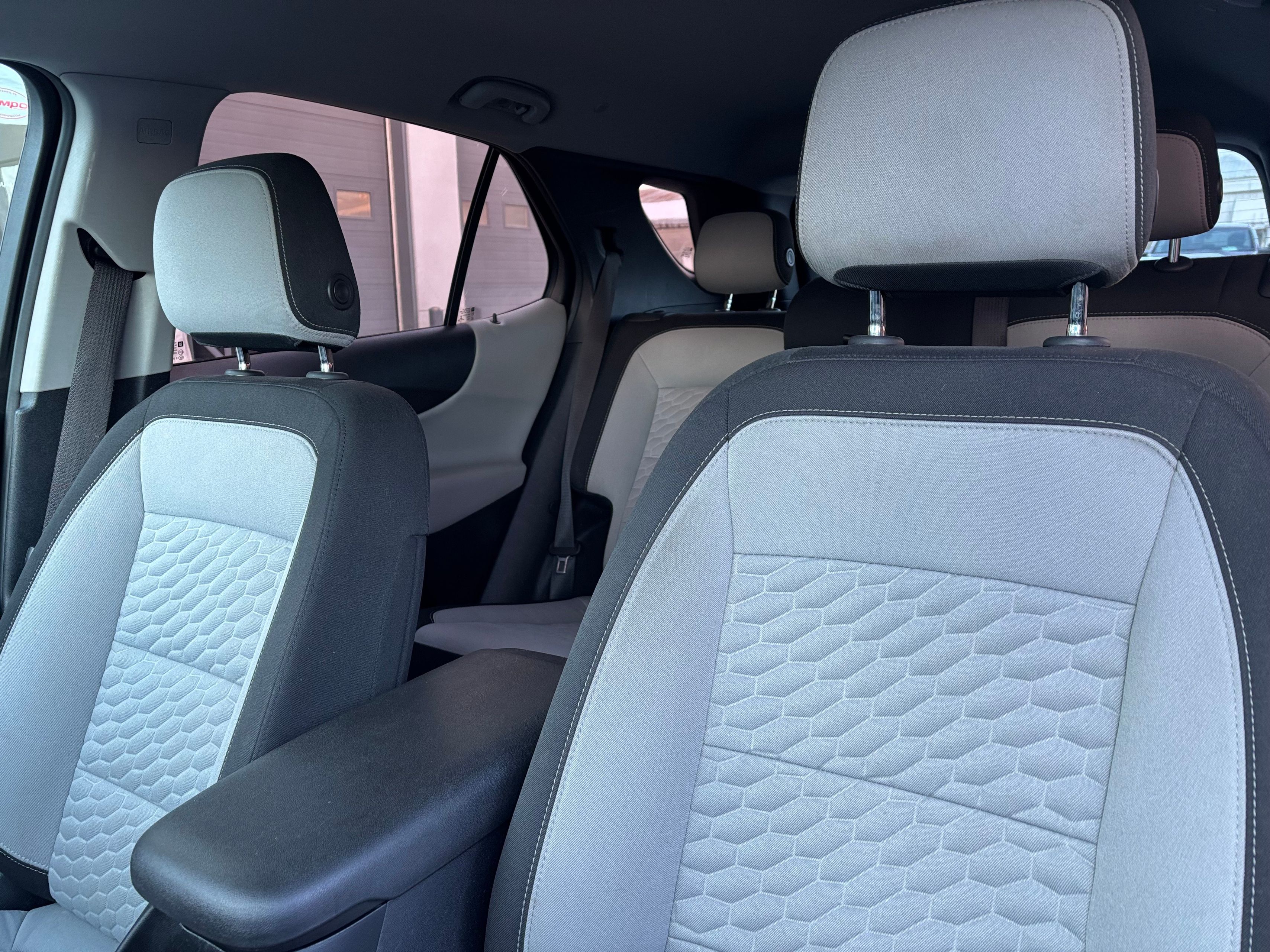 Chevrolet Equinox 2018 - Image 12