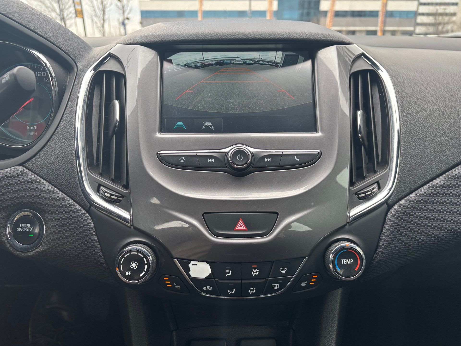 Chevrolet Cruze 2018 - Image 19