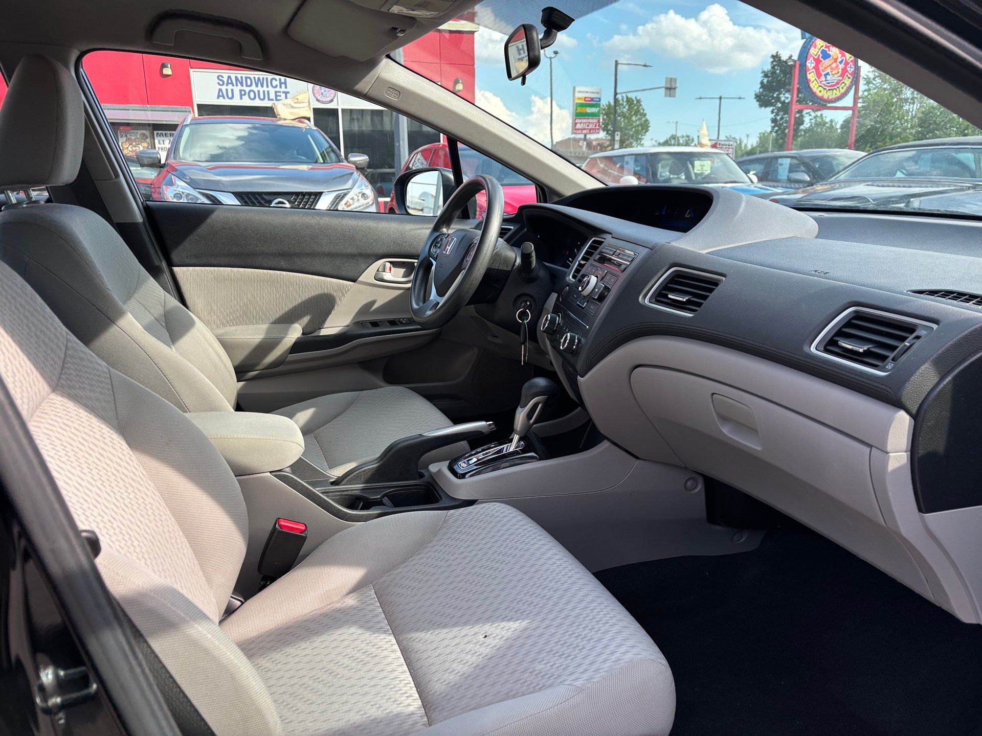 Honda Civic 2014 - Image 18