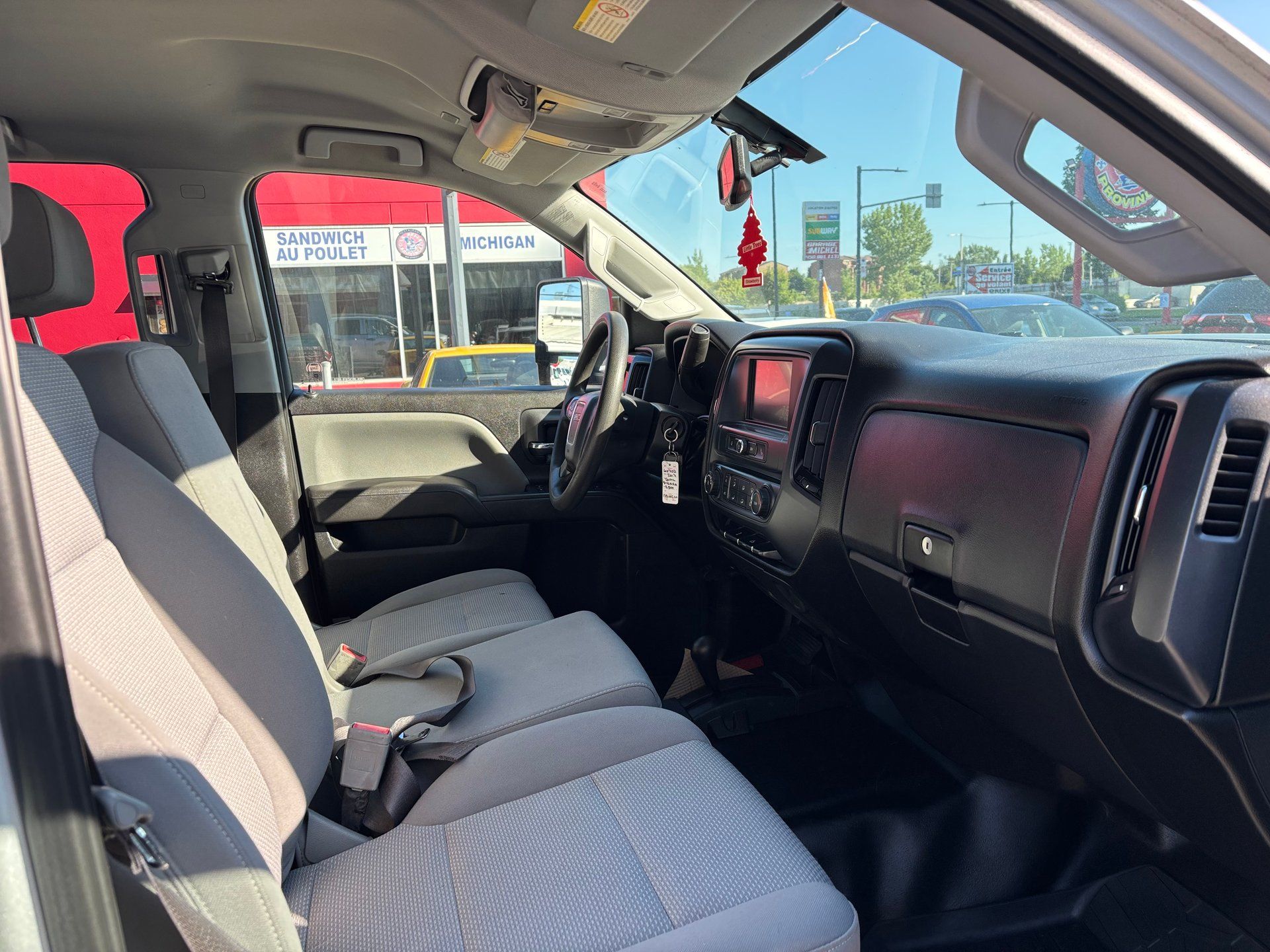 GMC Sierra 2500HD 2017 - Image 20