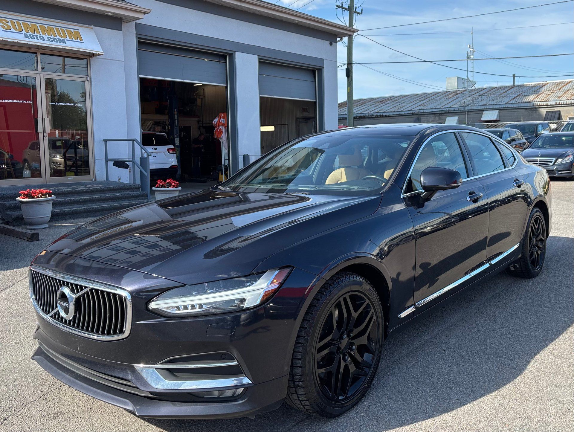 Volvo S90 2017 - Image 1