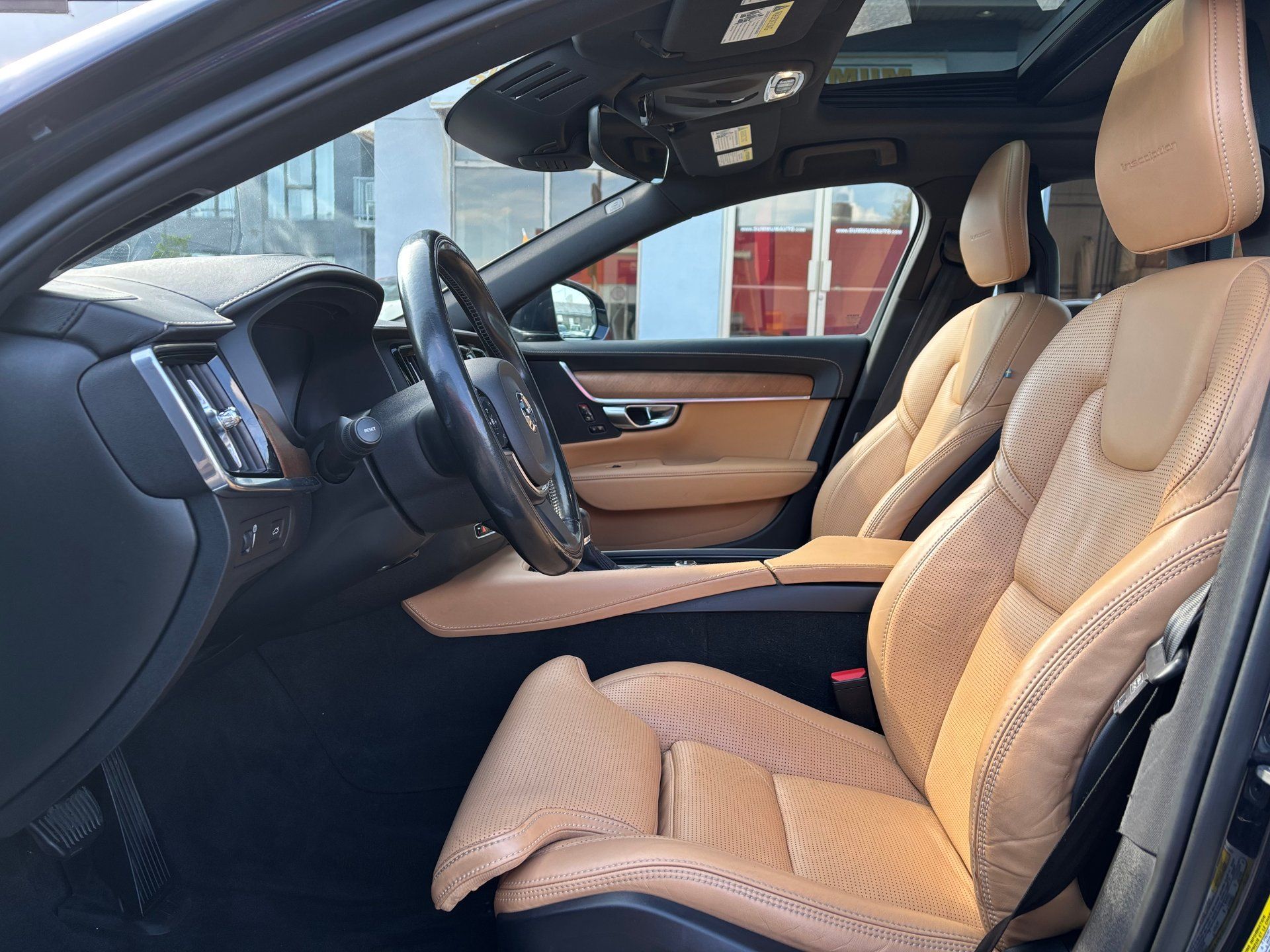 Volvo S90 2017 - Image 13