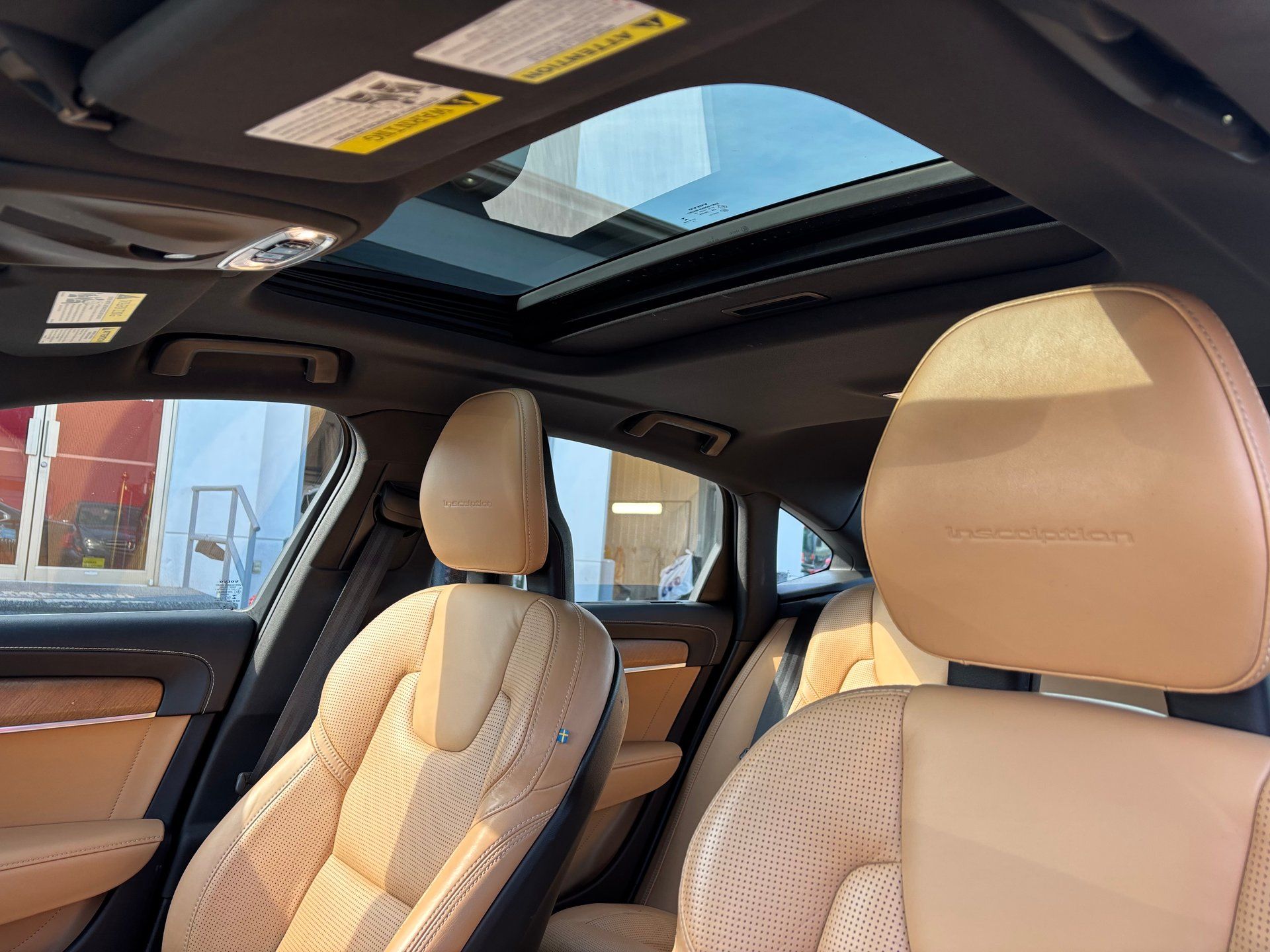 Volvo S90 2017 - Image 16