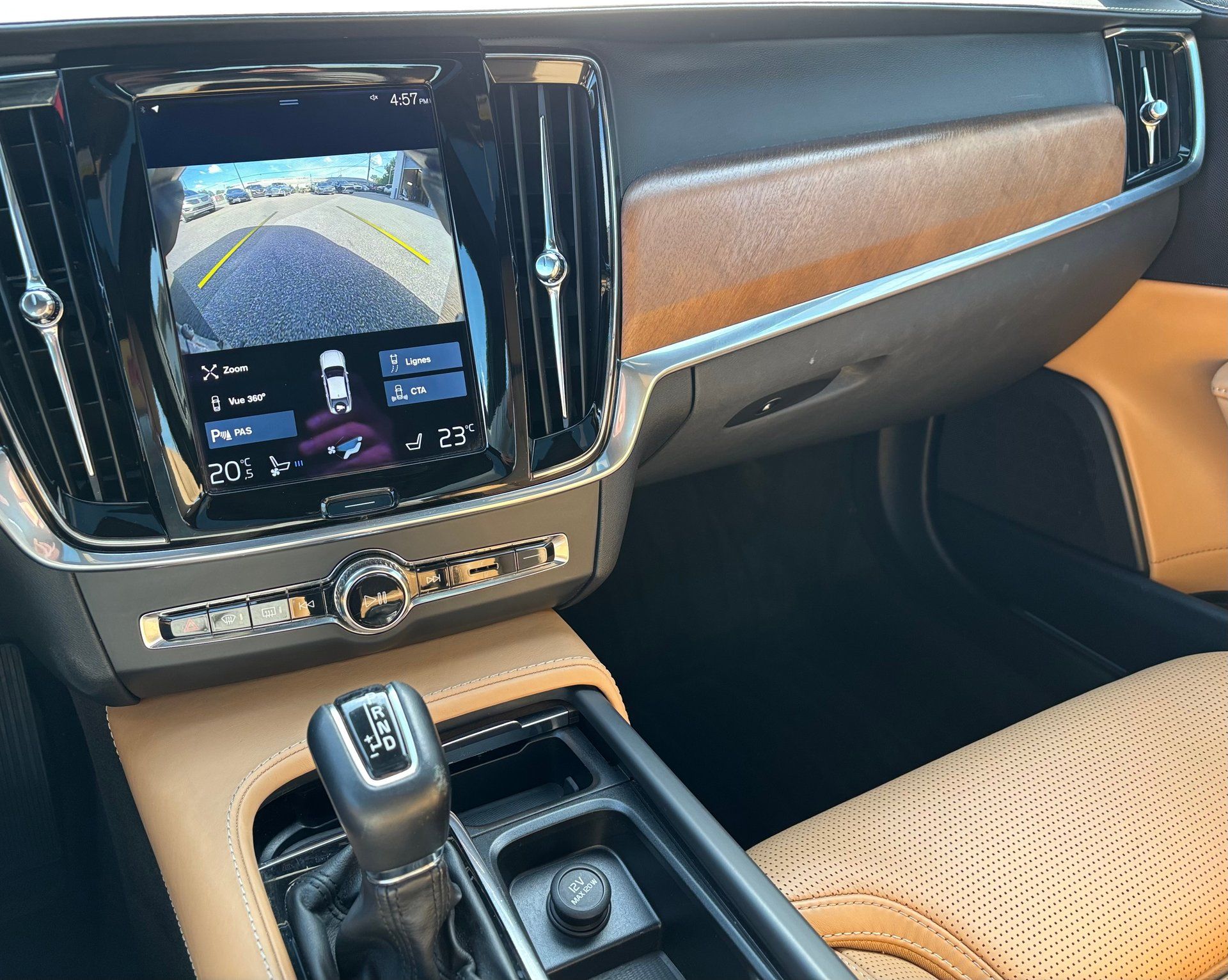 Volvo S90 2017 - Image 20