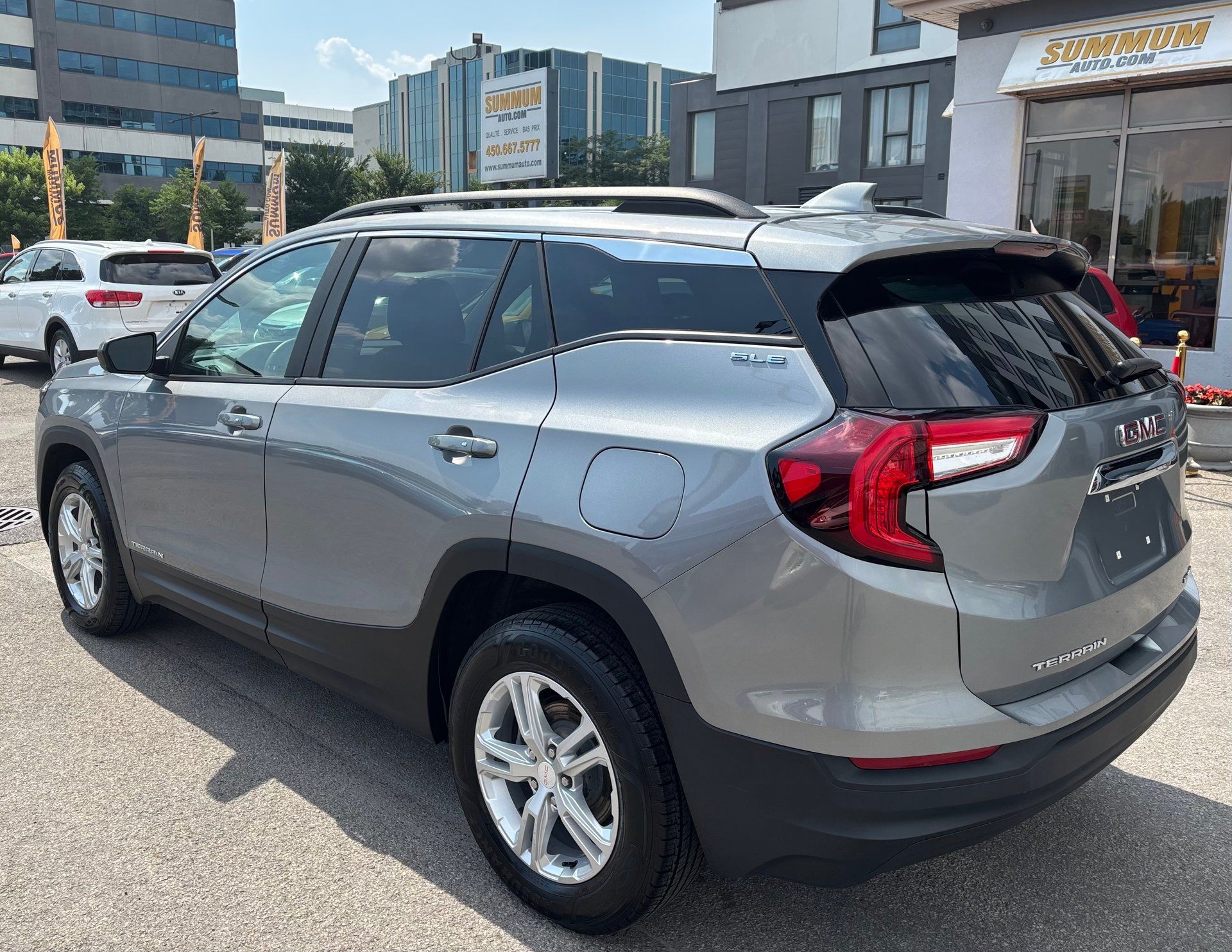 GMC Terrain 2023 - Image 4