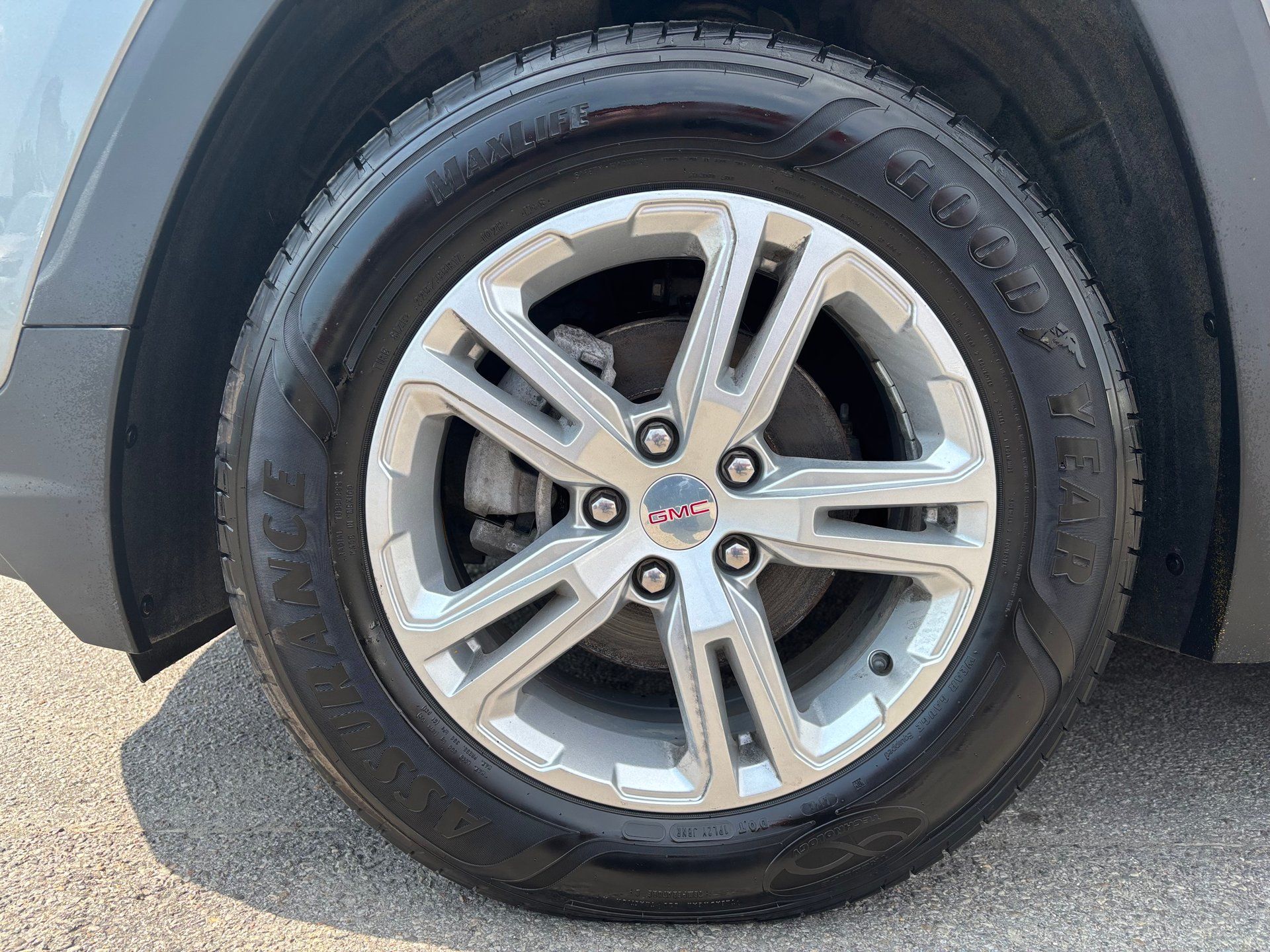 GMC Terrain 2023 - Image 11