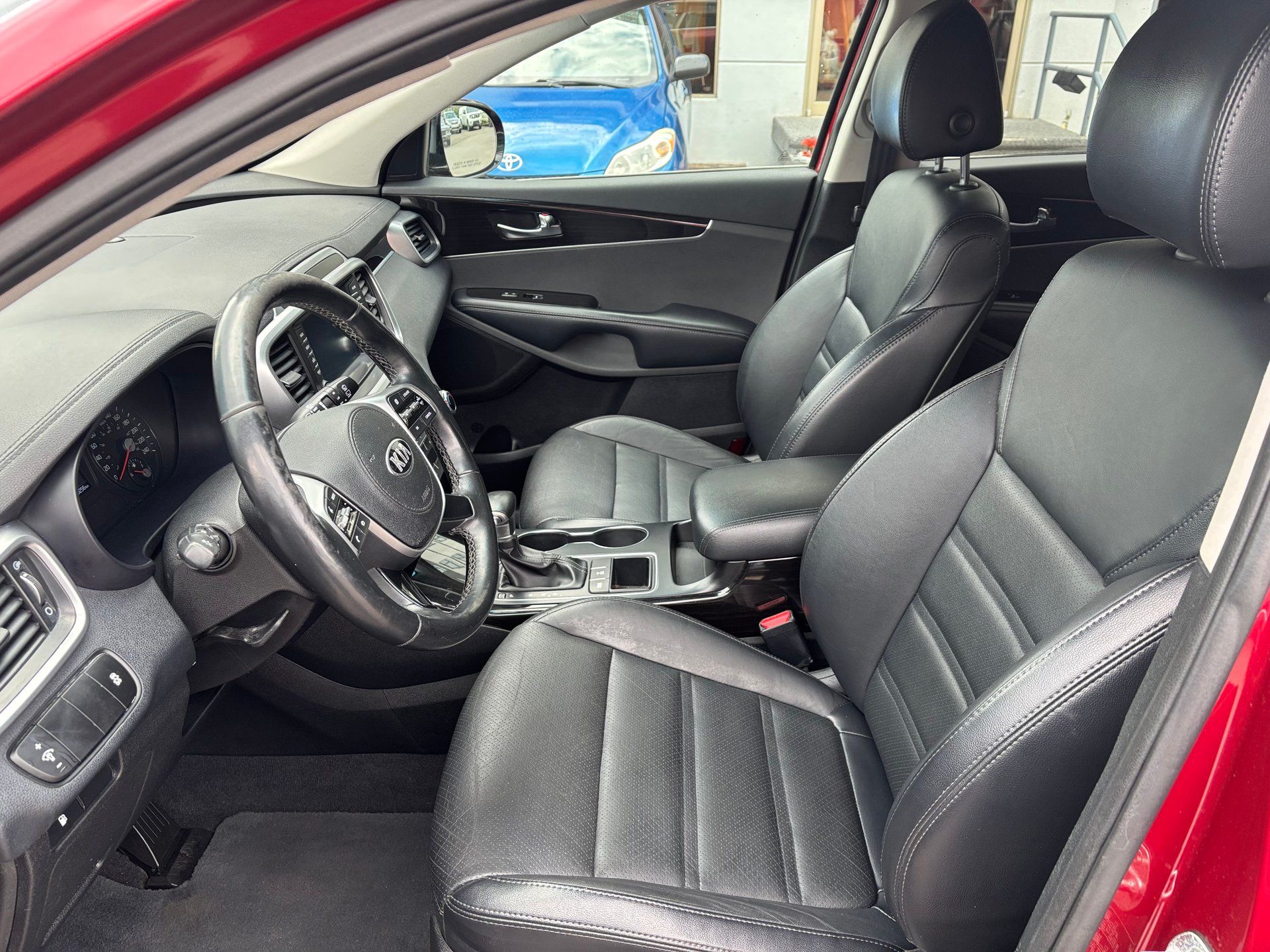 Kia Sorento 2019 - Image 12